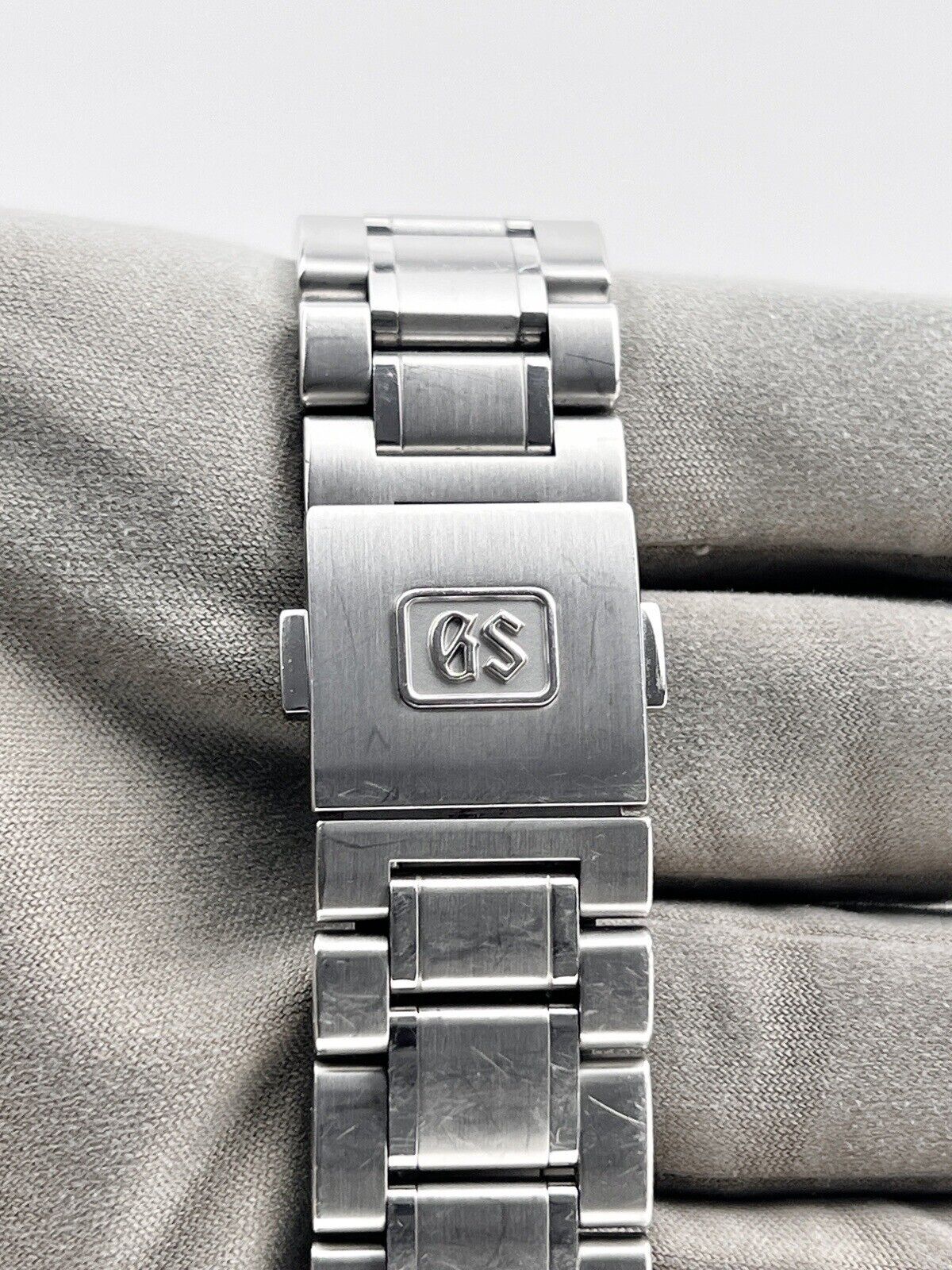 2022 Grand Seiko Heritage Collection Limited Edition Pink Watch SBGW289 - B&P