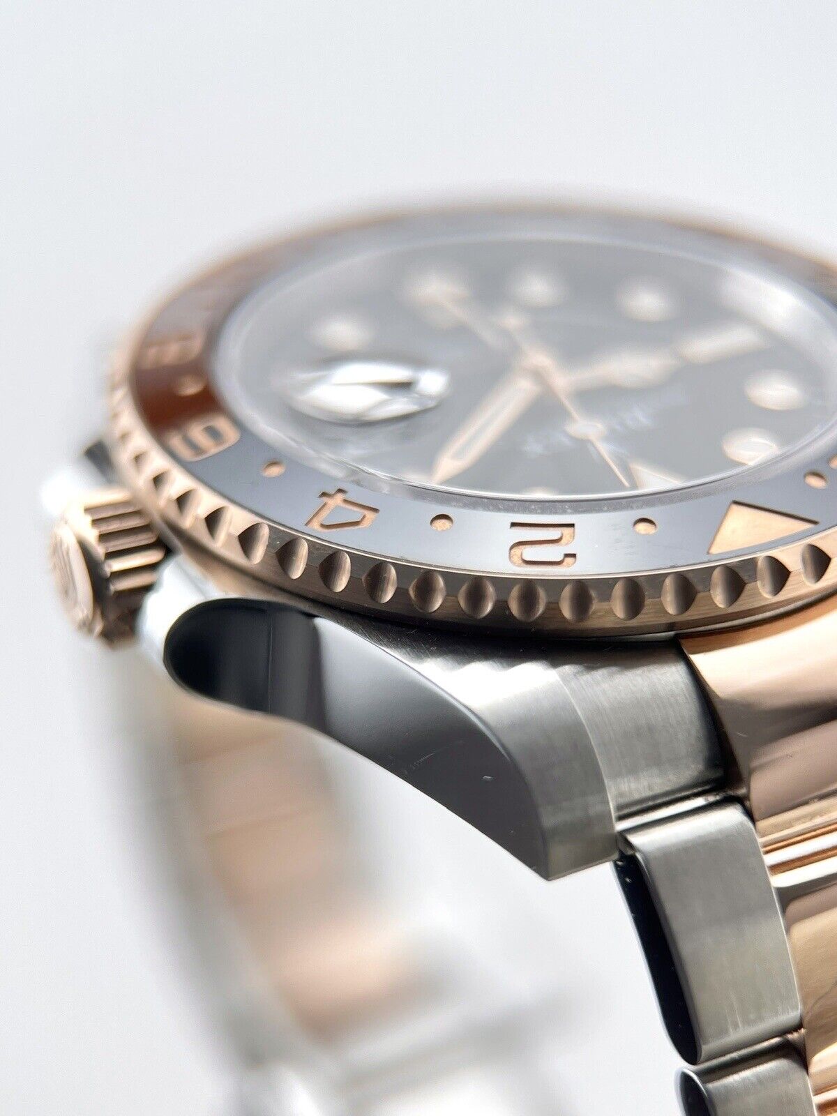 2022 Rolex GMT-Master II Two-Tone Root Beer Rose Gold 40mm Watch 126711CHNR