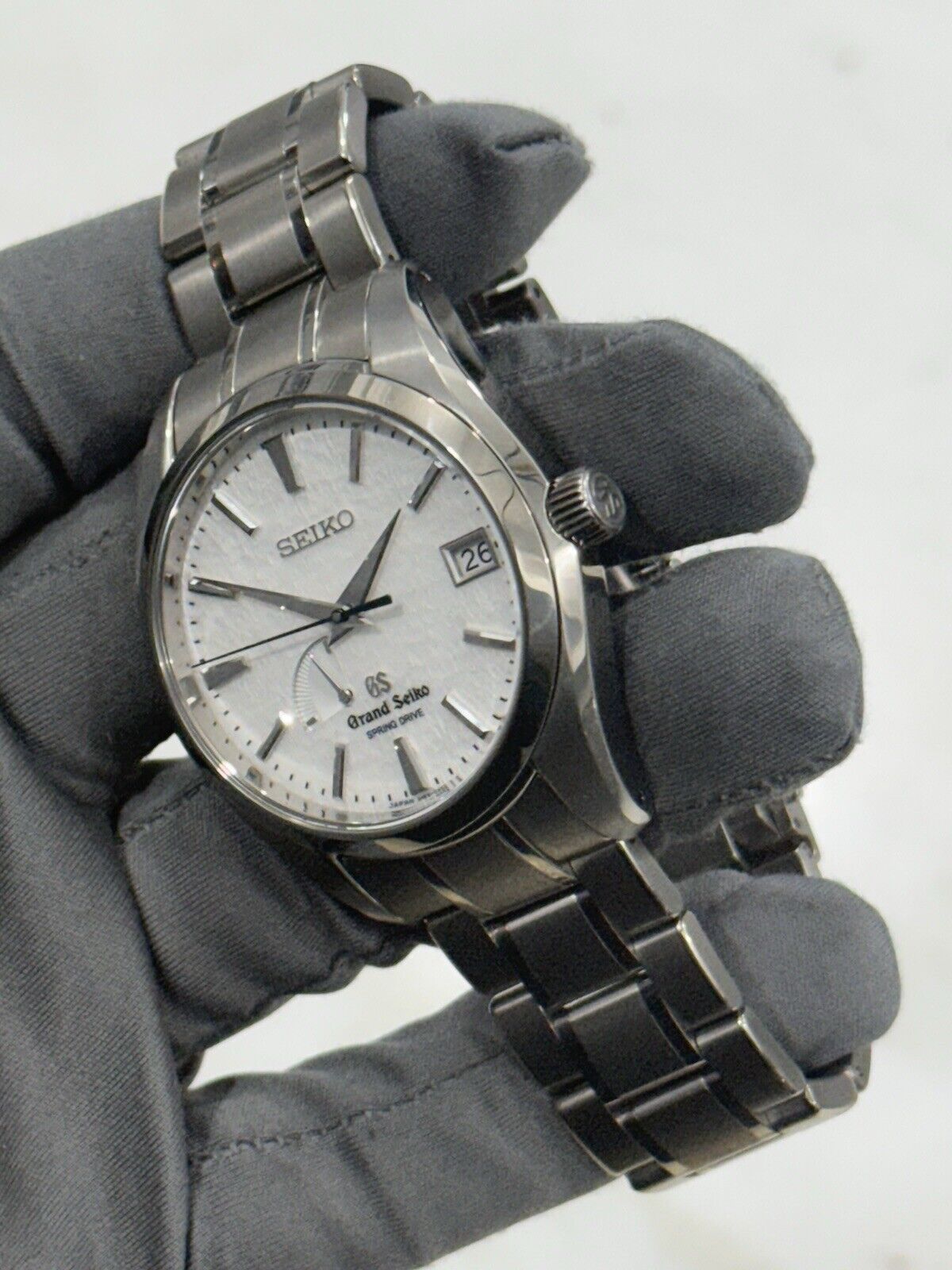 2016 Grand Seiko Spring Drive Snowflake Titanium 41mm Watch SBGA011 W/ Paper
