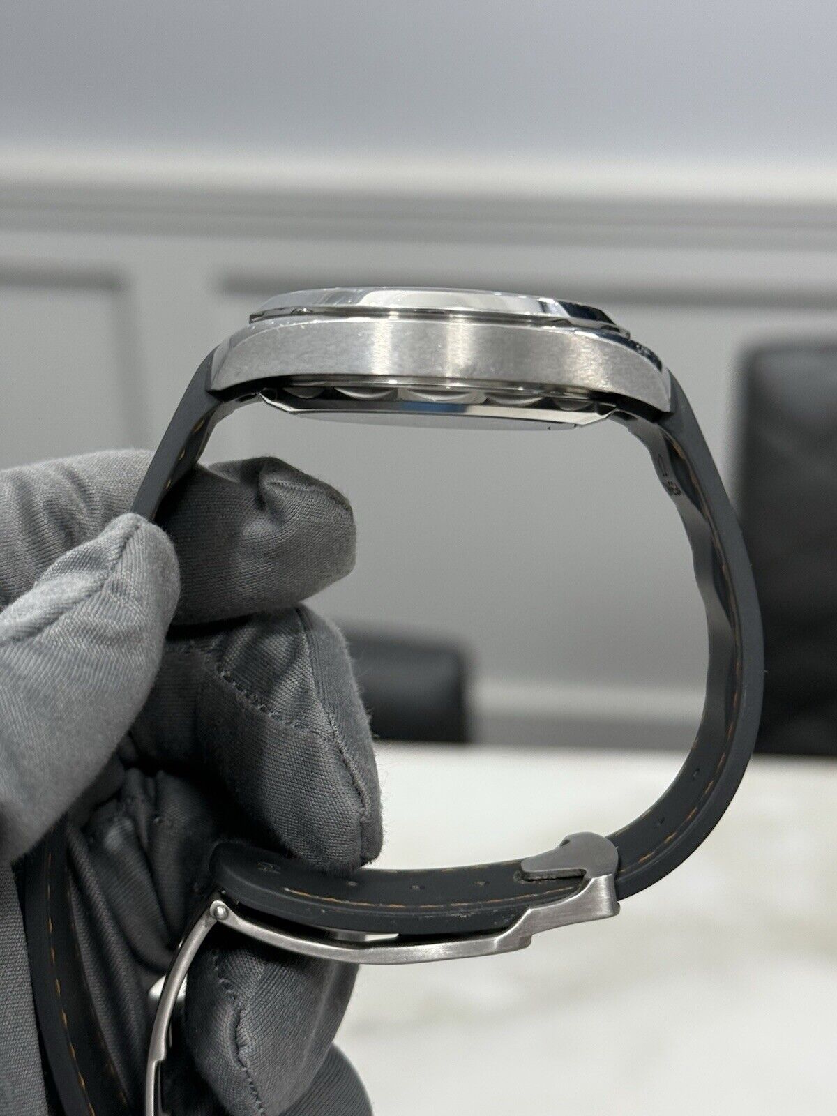 2021 Omega Seamaster Aqua Terra Automatic Rubber Watch 220.12.41.21.02.002 - B/P