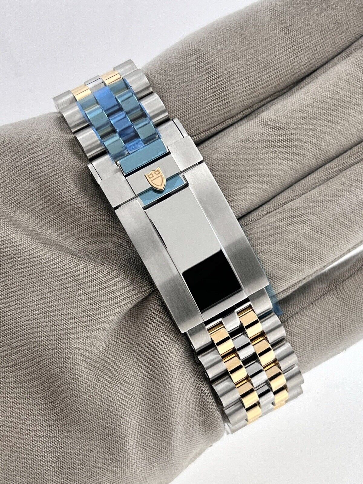 2023 NEW Tudor Black Bay 41 S&G Automatic Silver Dial Men's Watch 79683 B/P