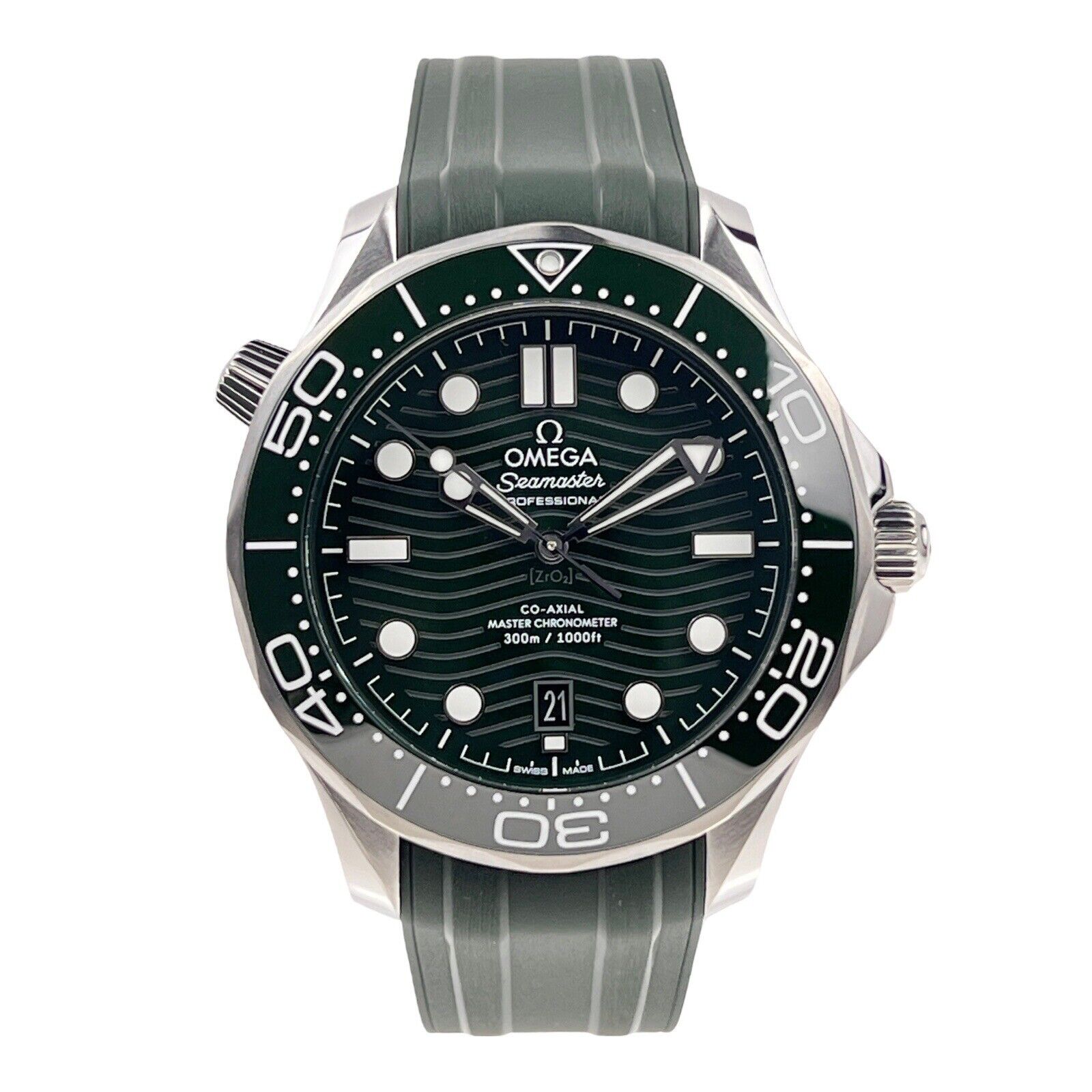 2022 Omega 210.32.42.20.10.001 Seamaster Diver 300m Green Dial Automatic B&P