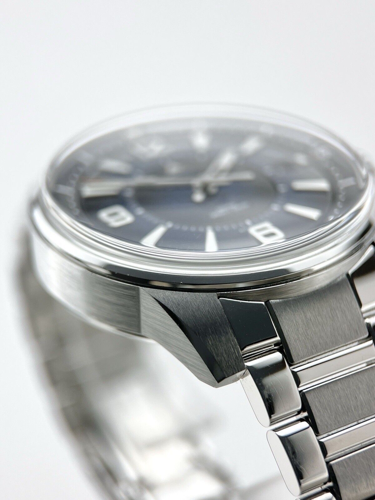 2023 Jaeger-LeCoultre Polaris Alarm Automatic 42mm Blue Dial Q9038180 - B&P