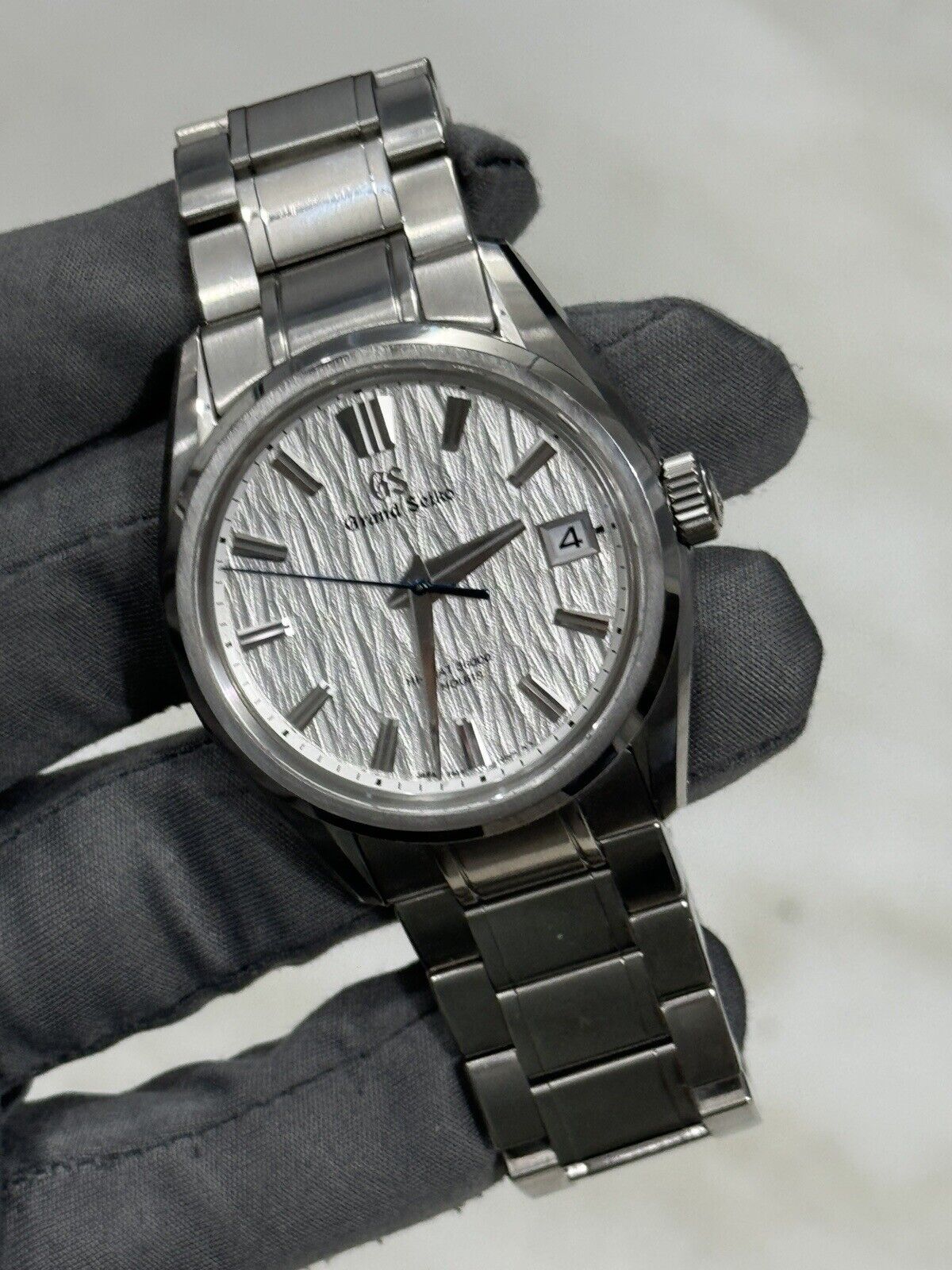 2021 Grand Seiko Evolution 9 White Birch SLGA009 Silver Dial 40mm - Box/Papers