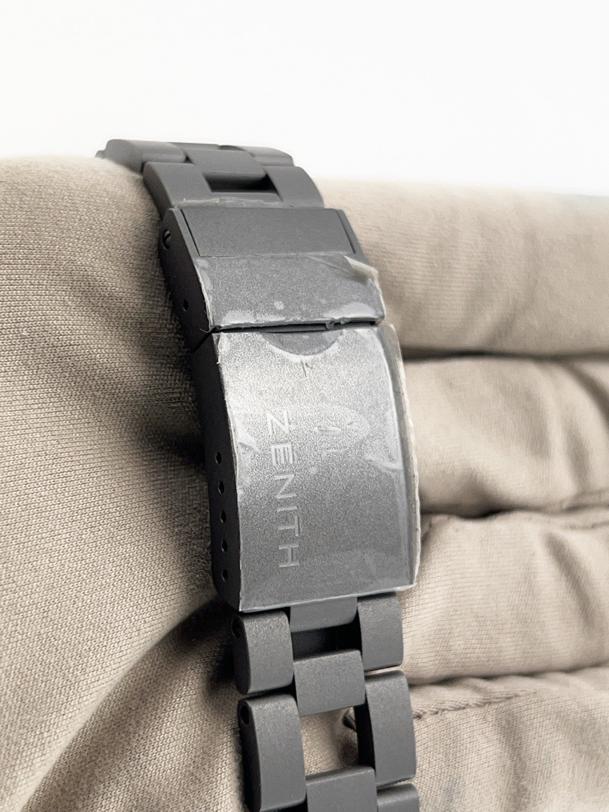 Brand New 2024 Zenith Defy Revival Shadow 97.A3642.670