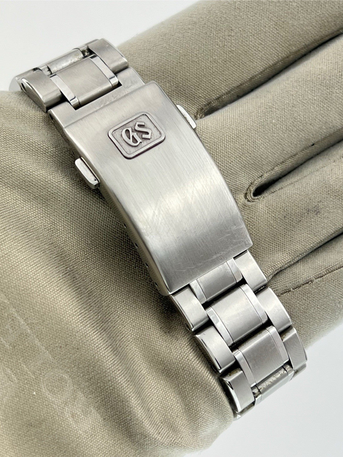 2021 Grand Seiko Stainless Steel Black Dial 40mm Automatic Men’s Watch SBGE253