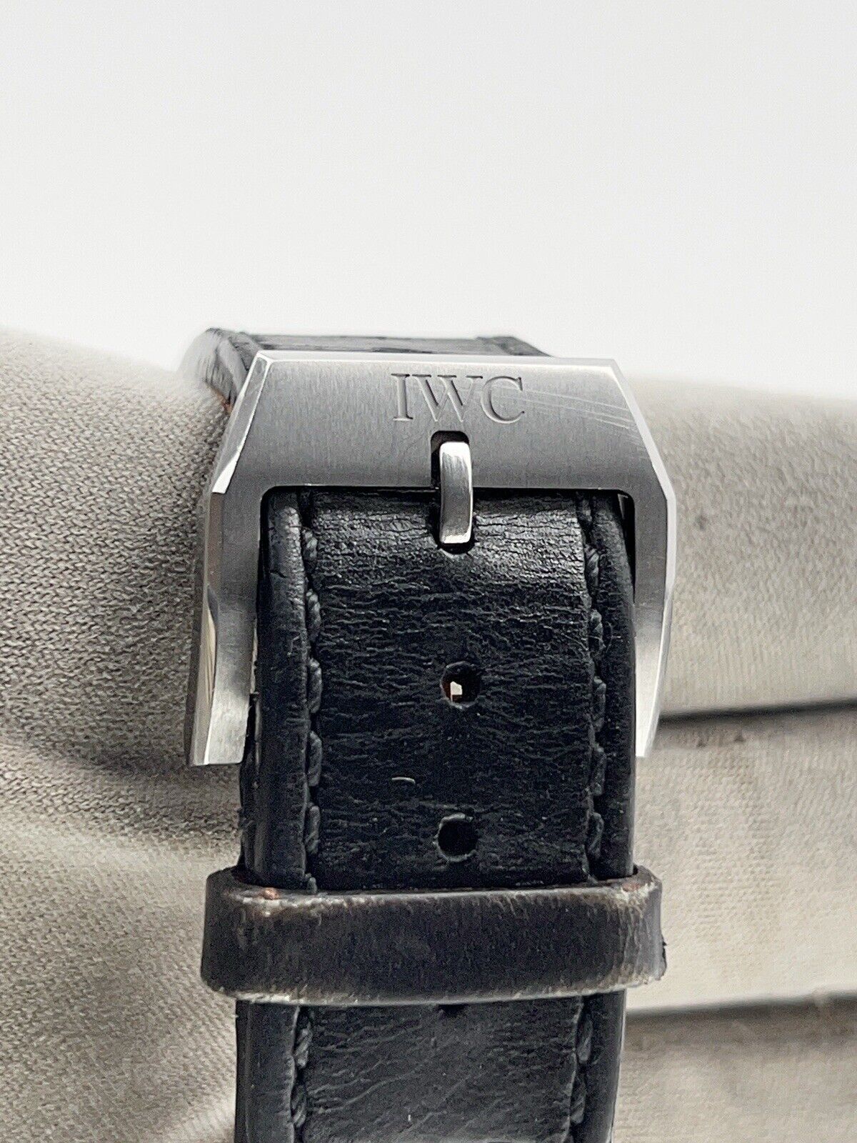 2019 IWC Pilot Mark Steel Black Dial 40mm Automatic Men’s Watch IW327009