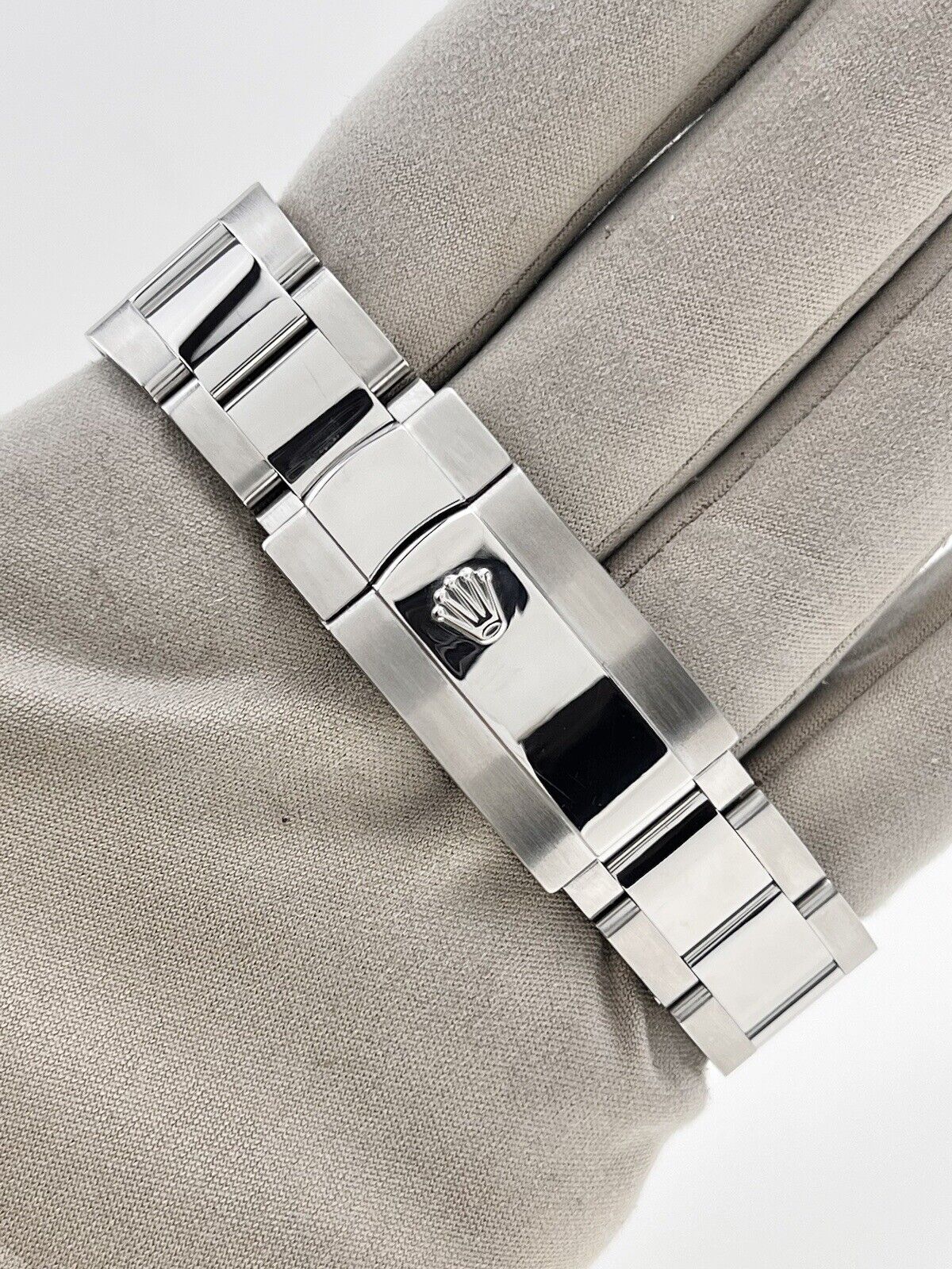 2021 Rolex Datejust Stainless Steel Blue 41mm Automatic Men’s Watch 126300