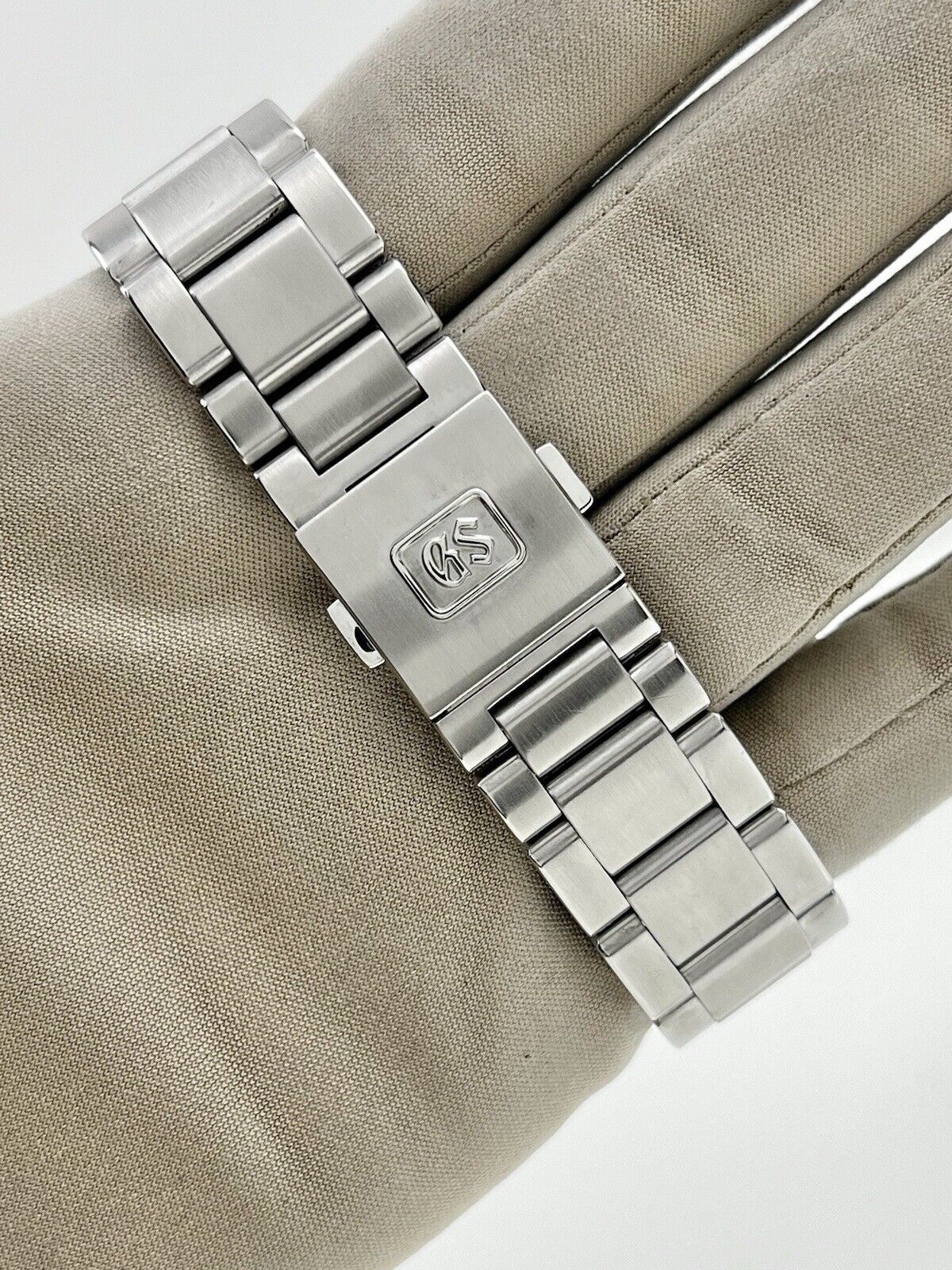 2021 Grand Seiko Steel Blue 39mm Quartz Men’s Watch SBGN005 - Box and Papers