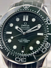 2022 Omega 210.32.42.20.10.001 Seamaster Diver 300m Green Dial Automatic B&P