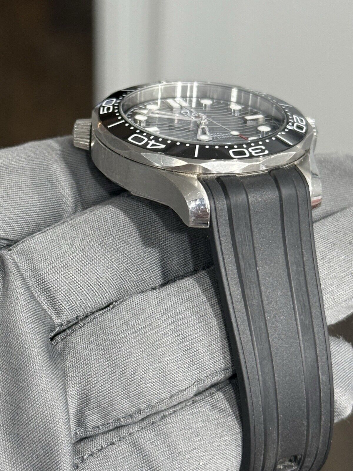 2019 Omega Seamaster Diver 300m Steel Black Dial 42mm Automatic Men’s Watch