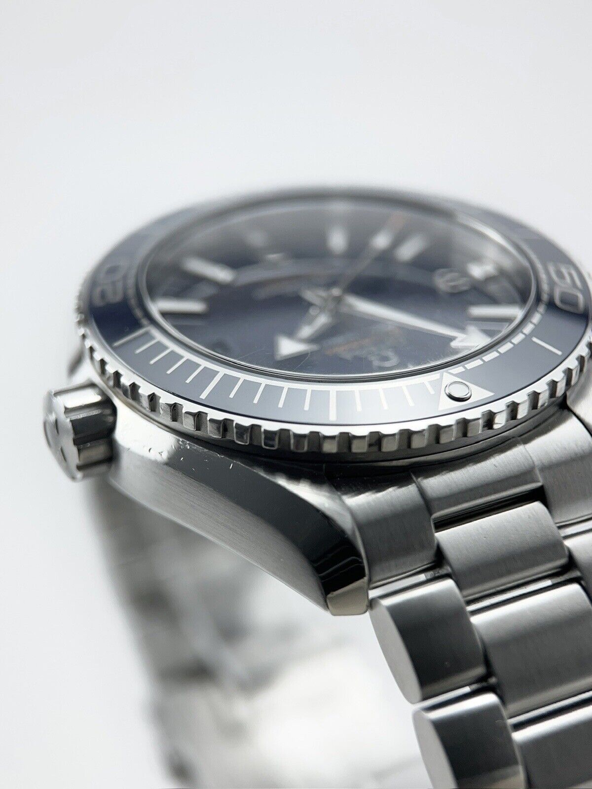 2021 OMEGA Seamaster Planet Ocean 215.30.44.21.03.001 Automatic Box And Papers