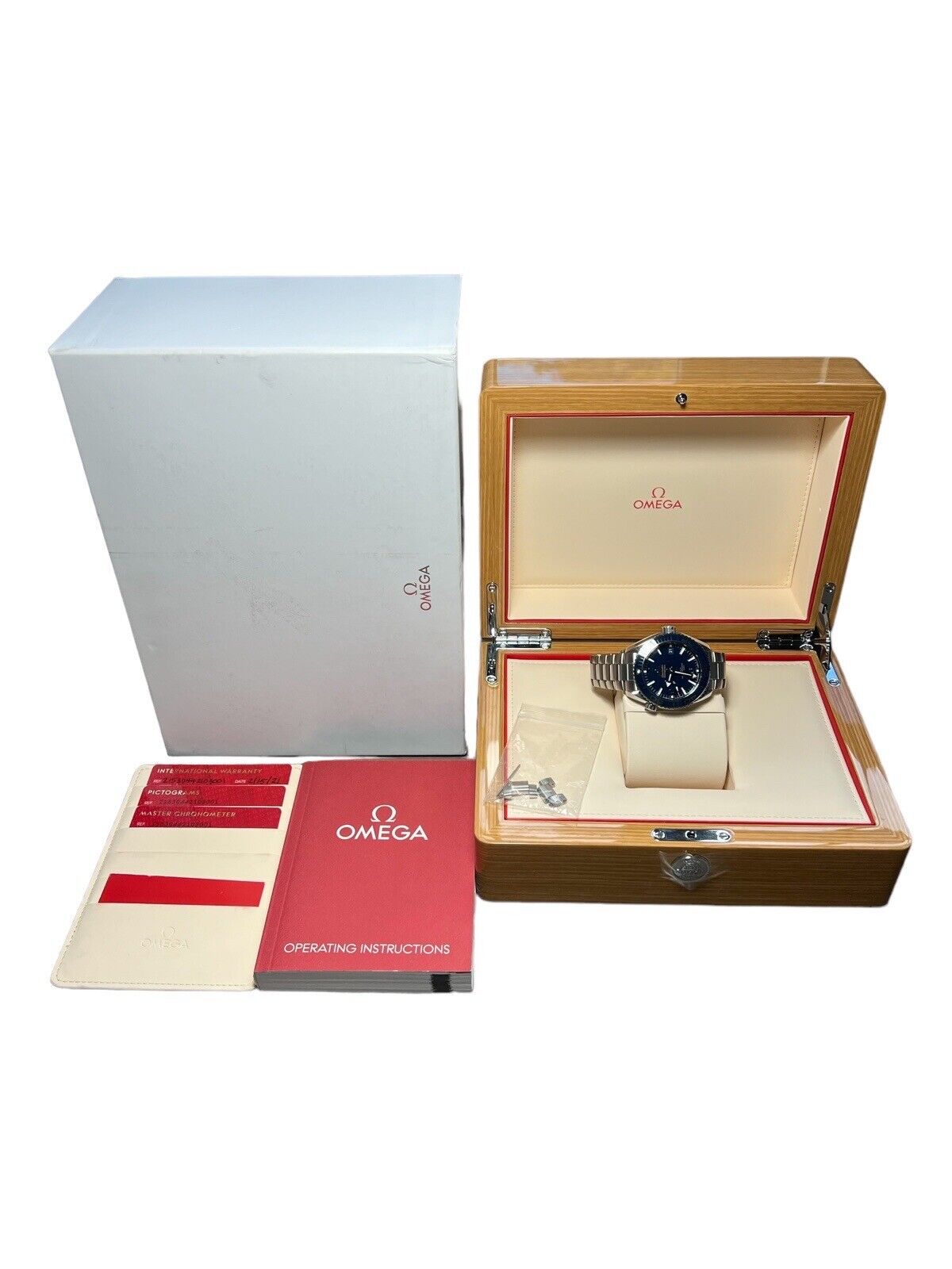 2021 OMEGA Seamaster Planet Ocean 215.30.44.21.03.001 Automatic Box And Papers