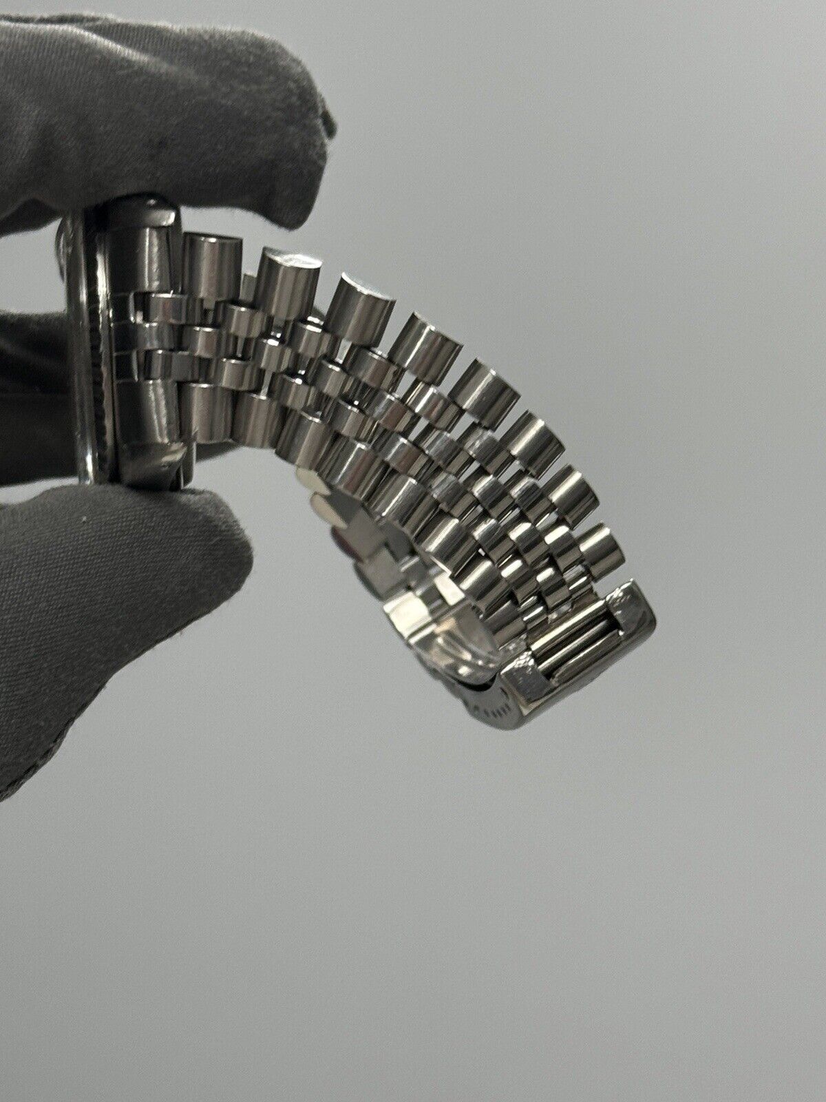 1987 Rolex Datejust Silver Dial Automatic Jubilee 36mm Steel Watch 16030