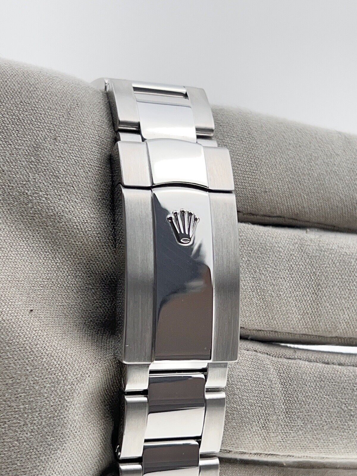 2021 Rolex Datejust Stainless Steel Blue 41mm Automatic Men’s Watch 126300