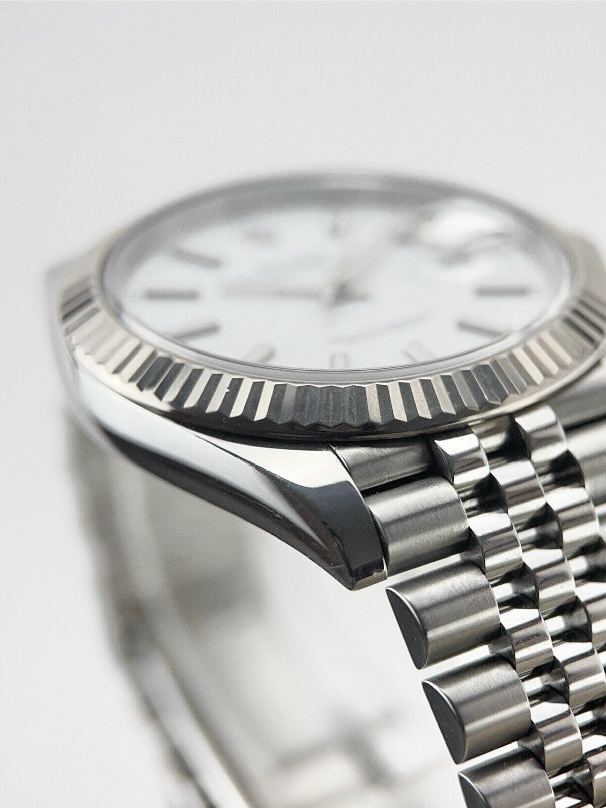2019 Rolex Datejust 41 Steel White Dial 41mm Automatic Men’s Watch 126334 - B/P