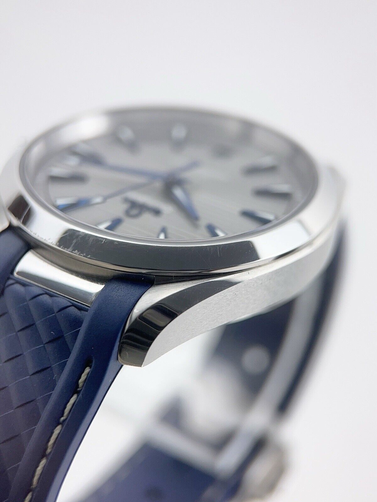 2022 Omega Seamaster Aqua Terra Steel 41mm Men's Watch 220.12.41.21.06.001