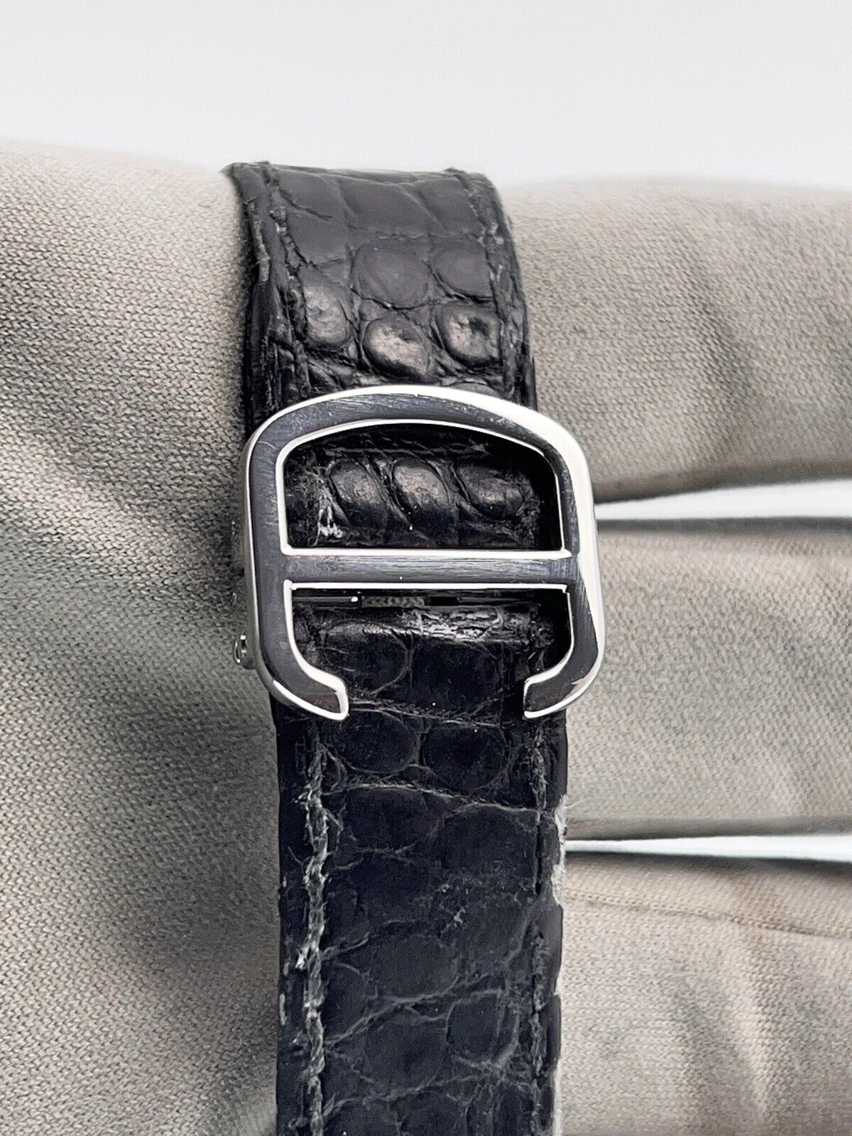 2007 Cartier Tank Steel Silver Color Dial 24mm Quartz Women’s Watch W1018255