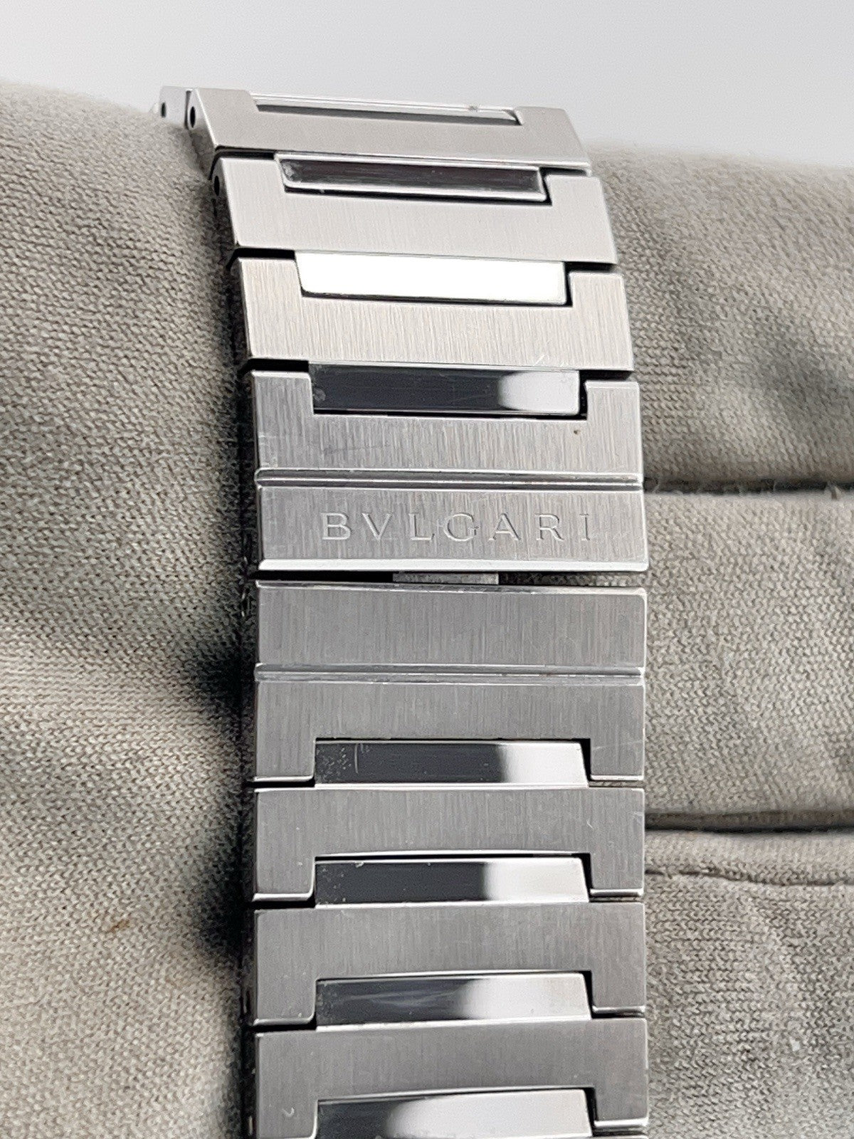 Bulgari Octo Finissimo Stainless Steel Black Dial 40mm Automatic Men’s BGO40SXT