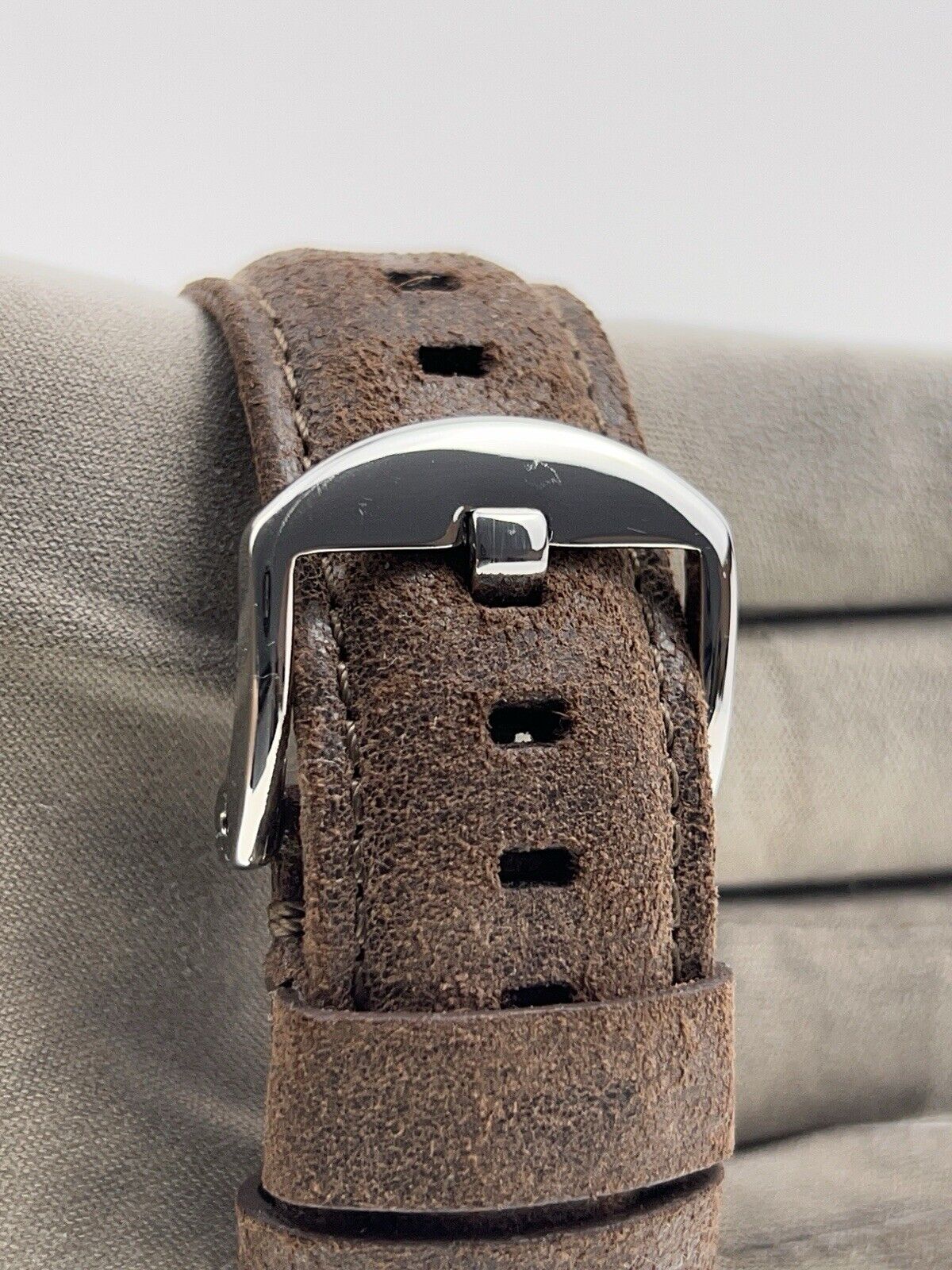 2021 Panerai Luminor Base Steel 44mm Manual Wind Mens Watch PAM00914 - Box/Paper