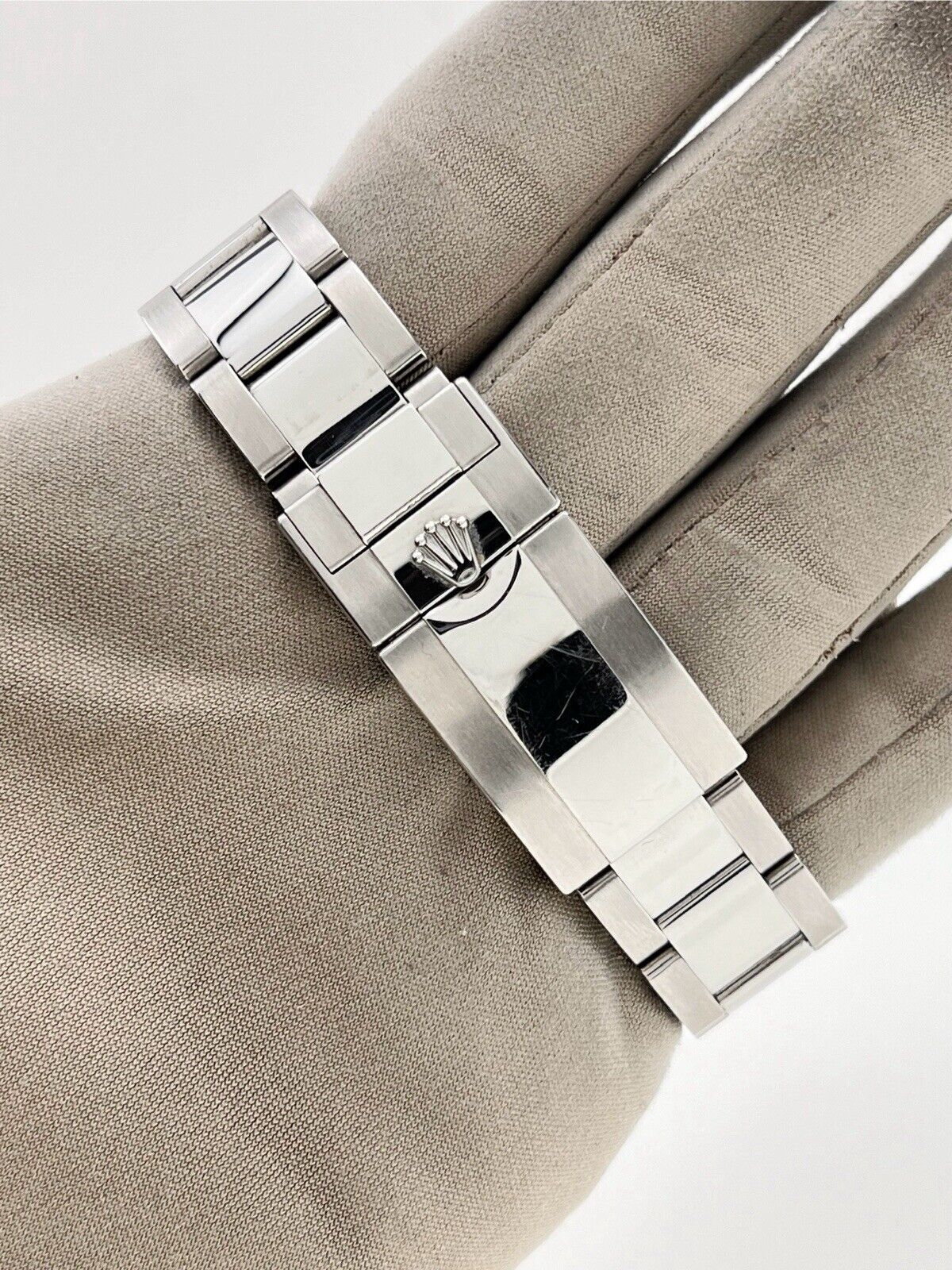 2022 Rolex GMT-Master II Pepsi Stainless Steel 40mm Automatic Watch 126710BLRO