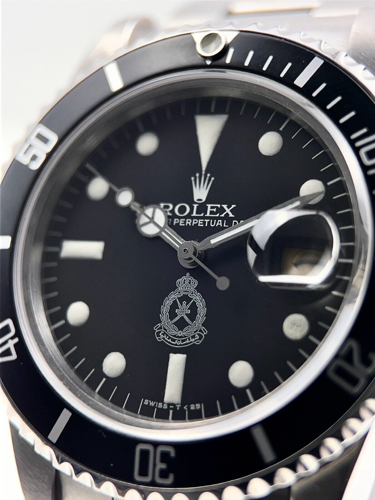 Rolex Submariner Date Stainless Steel Black 40mm Automatic Men’s Watch 16800