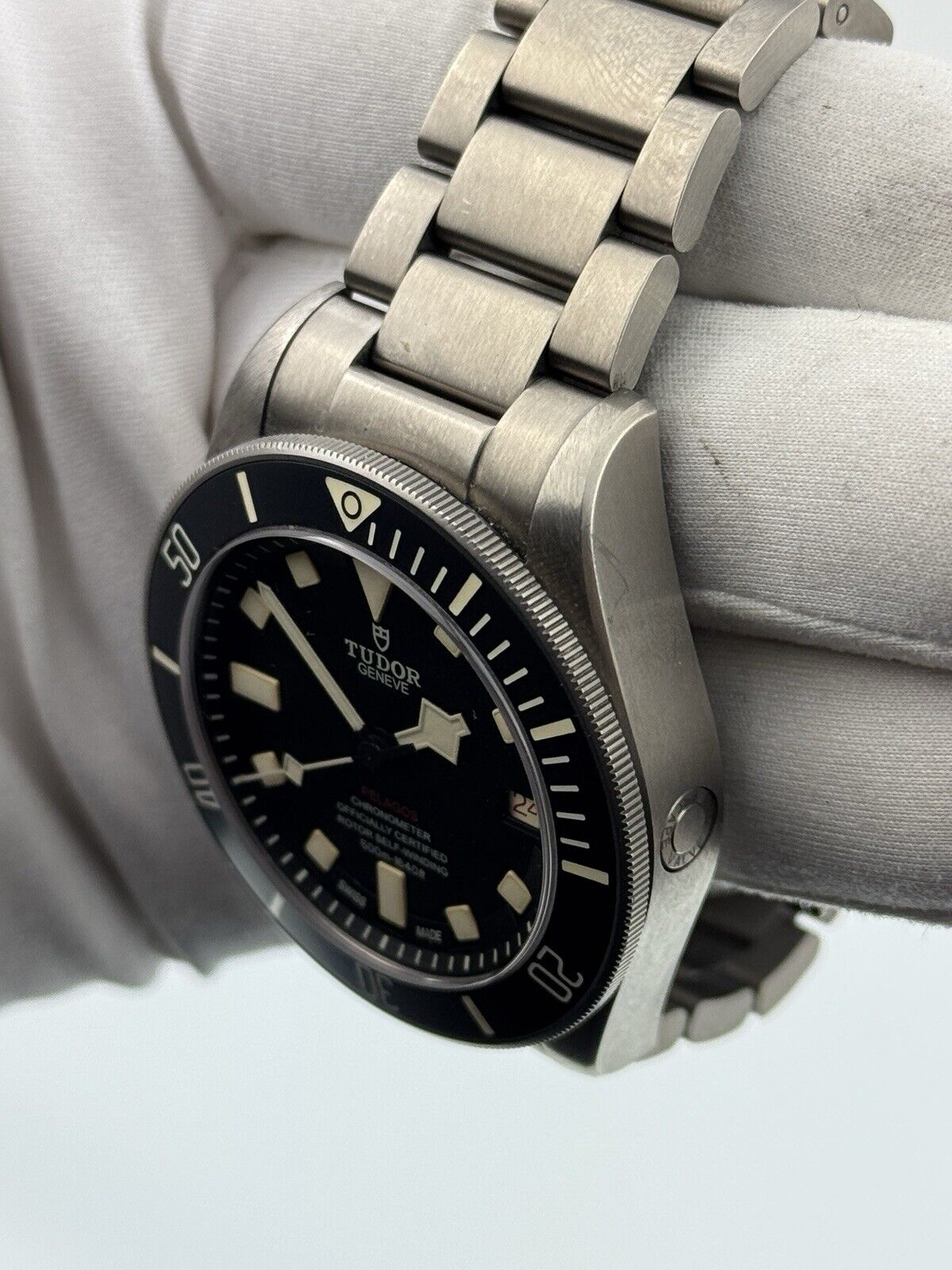 2021 Tudor Pelagos LHD Men's Black Dial 25610TNL Titanium Automatic Watch