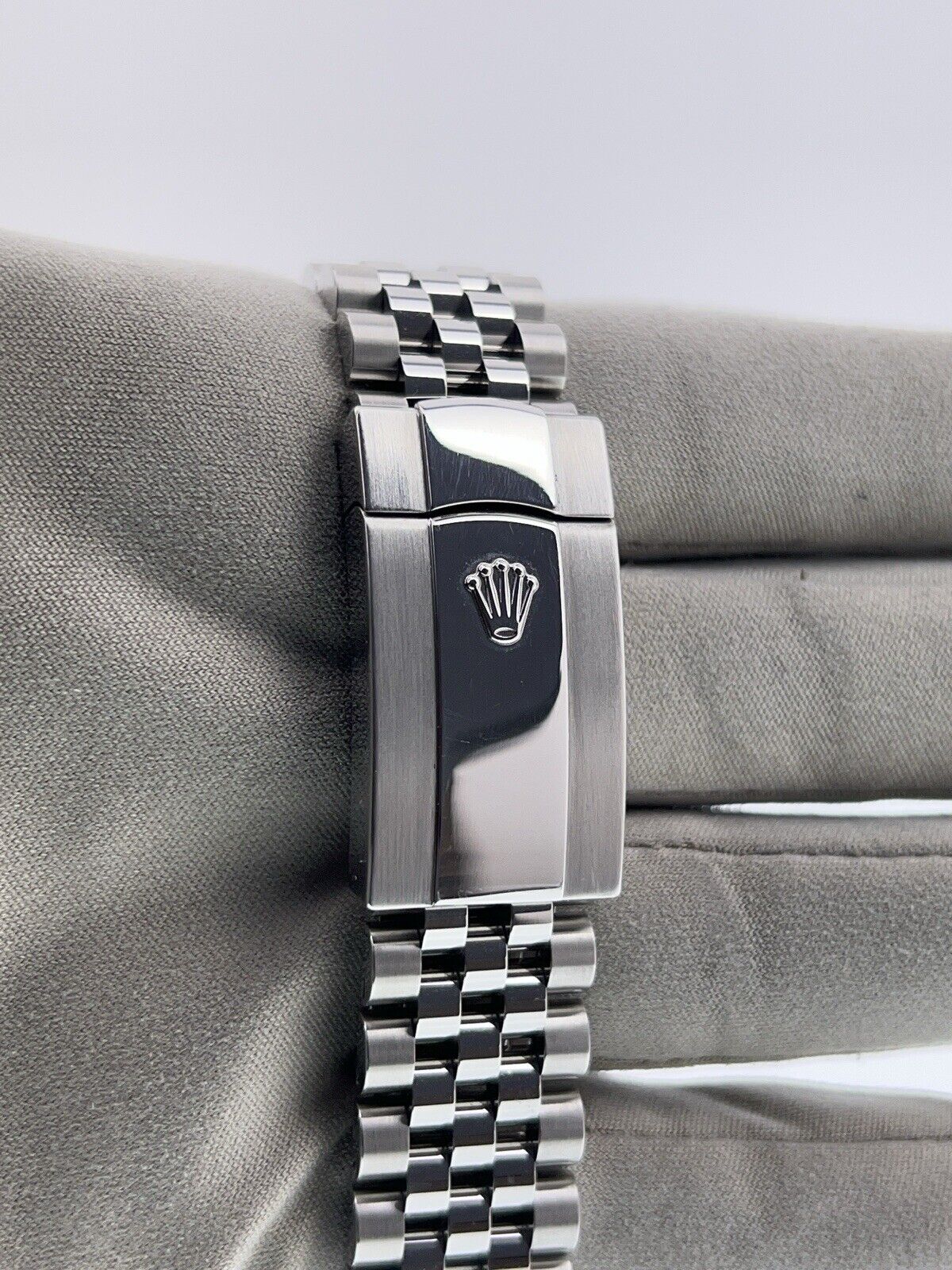 2021 Rolex Datejust 41 Steel Black Dial 41mm Automatic Men’s Watch 126300 - B/P