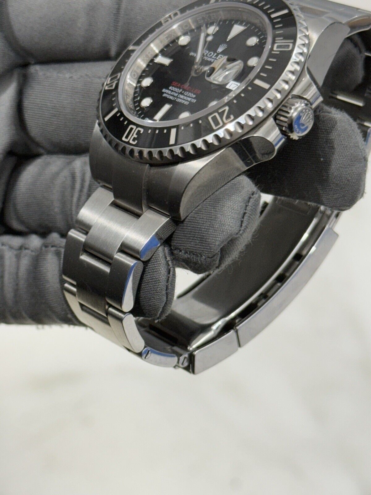 2018 Rolex Sea Dweller Red Letter Steel Black 43mm Automatic Men’s Watch 126600