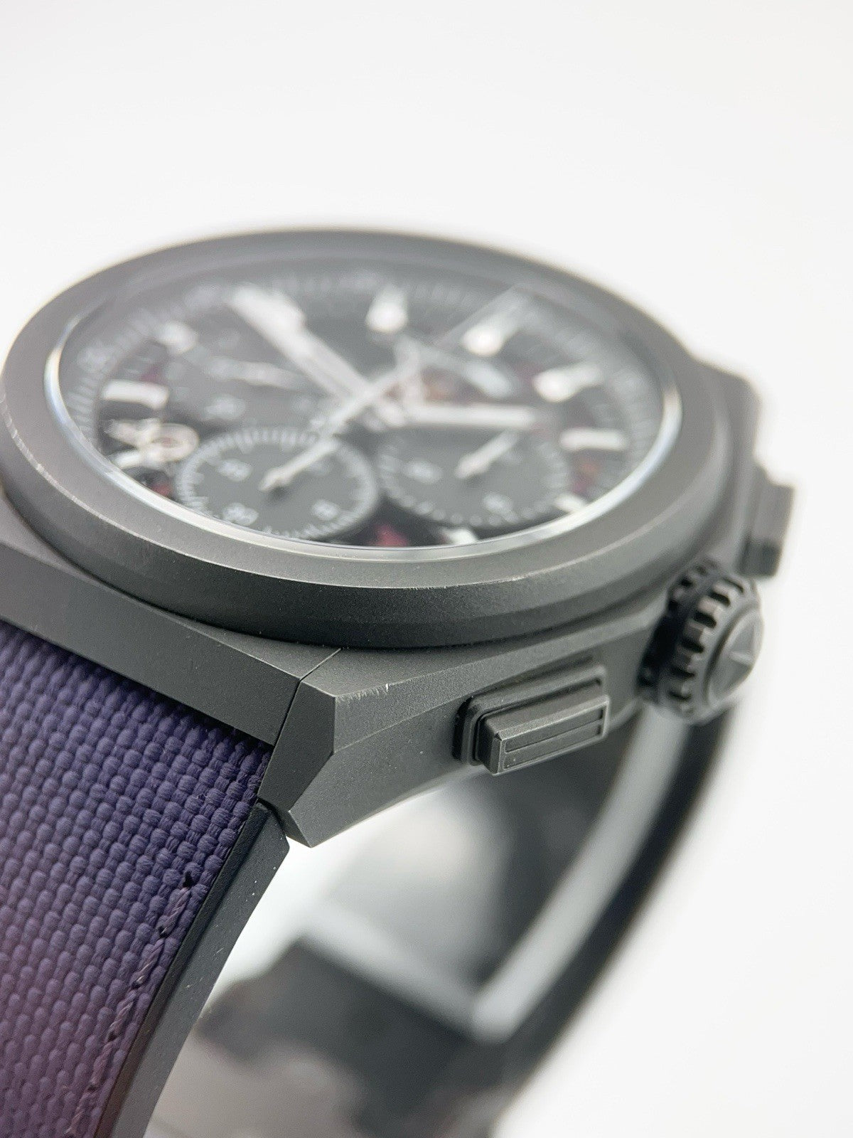 Zenith Defy 21 Ultraviolet Titanium Purple Dial 44mm Automatic 97.9100.9004