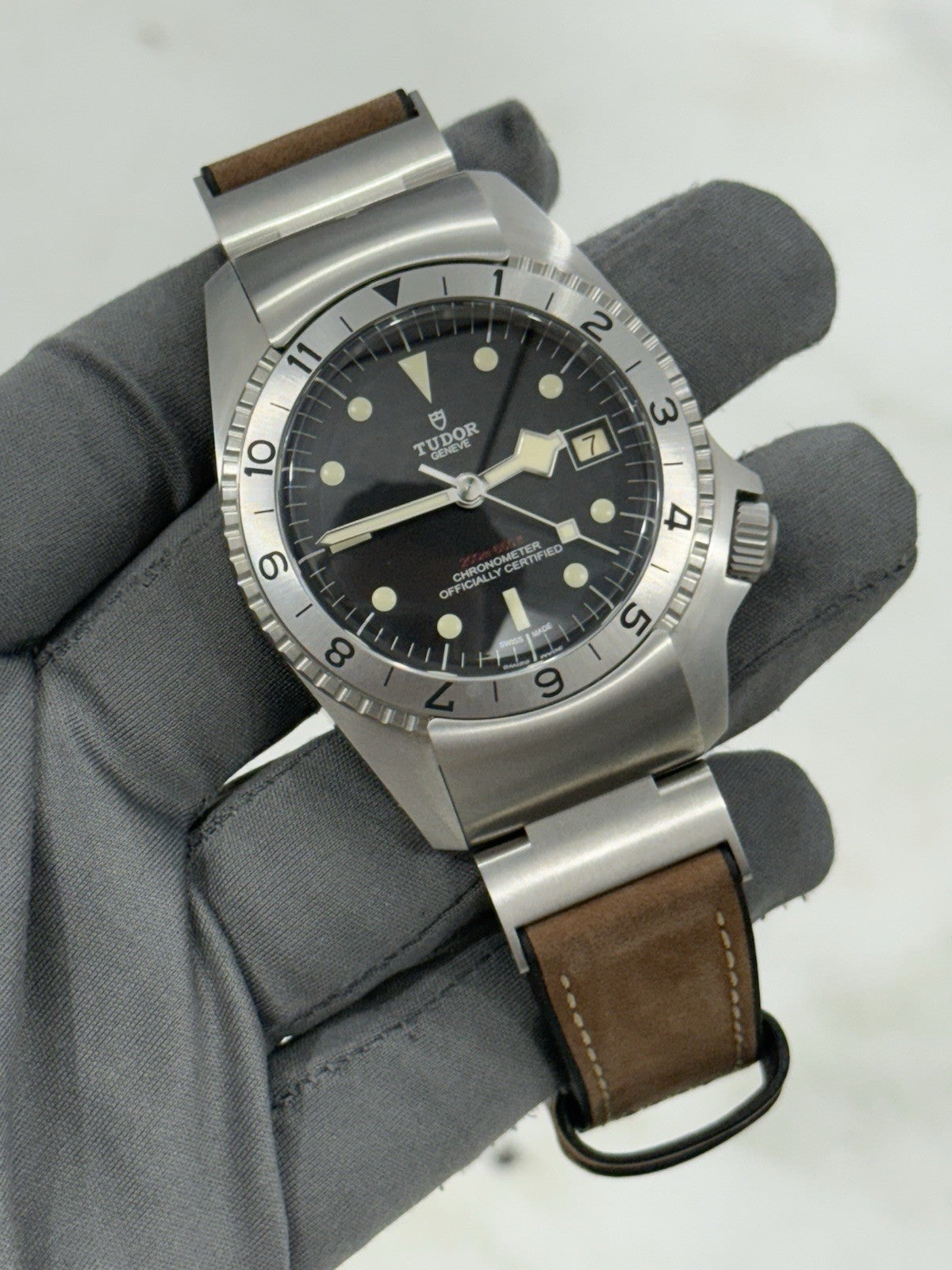 2019 Tudor Black Bay P01 Automatic 42mm Stainless Steel Mens Strap Watch 70150