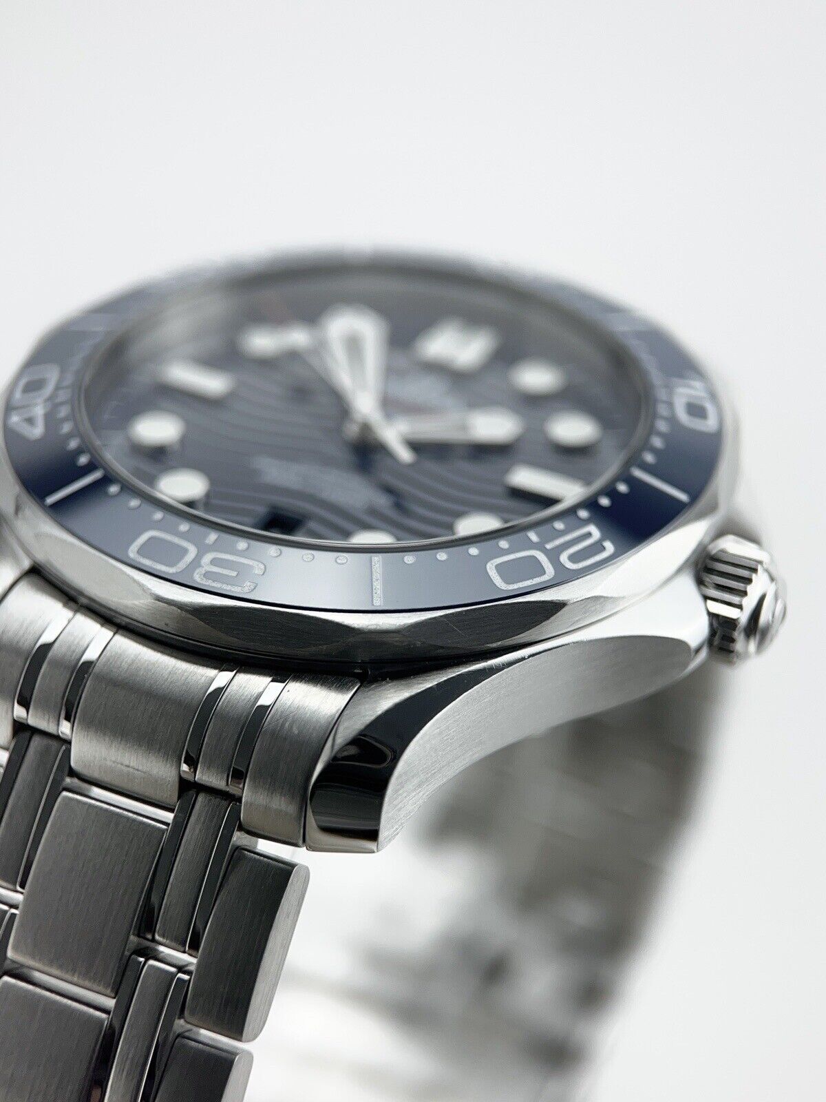 2020 Omega Seamaster Diver 300M Co-Axial Chronometer 210.30.42.20.03.001 - B/P