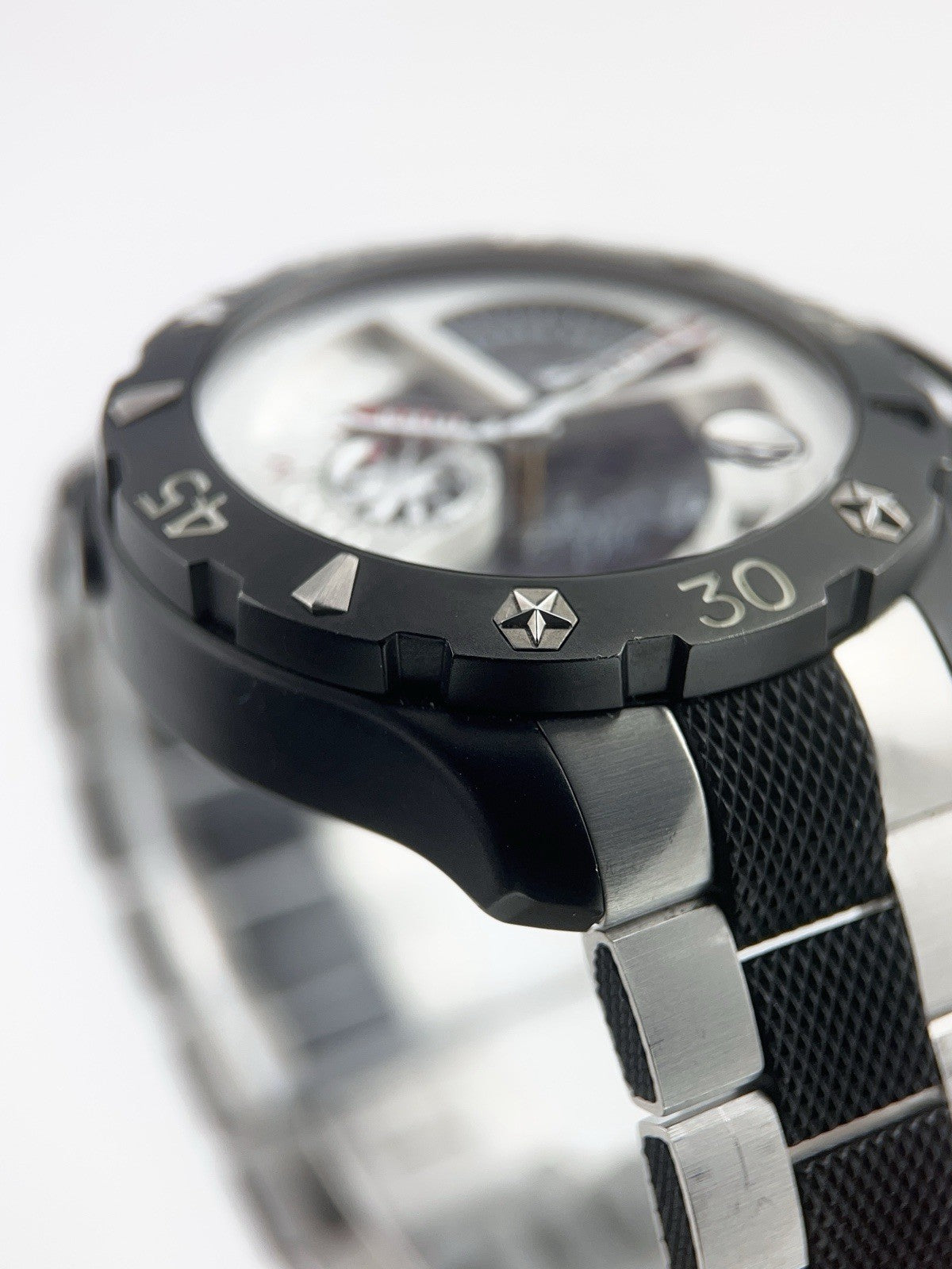 Zenith Defy Extreme Titanium Silver Dial 43mm Automatic Men's Watch 96.0515.685