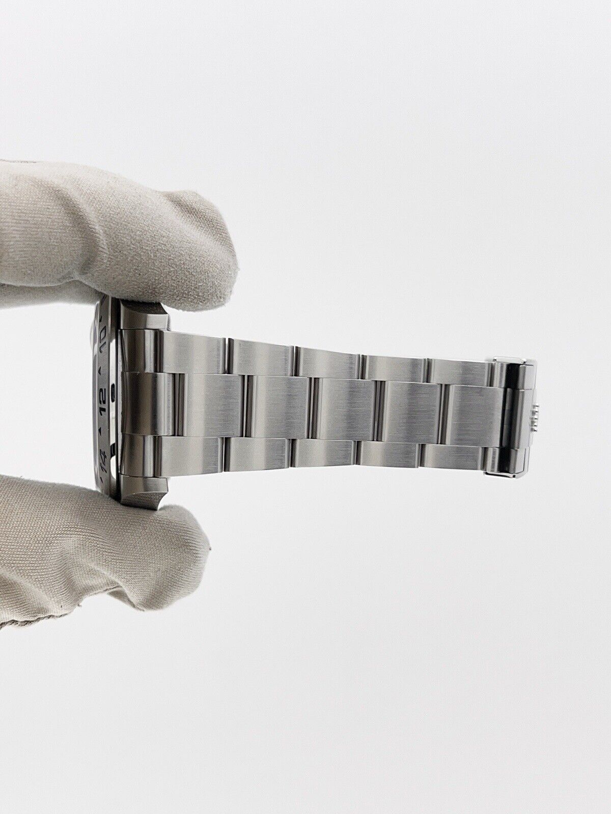 2023 Rolex Explorer II Steel White Dial 42mm Automatic Men’s Watch 226570