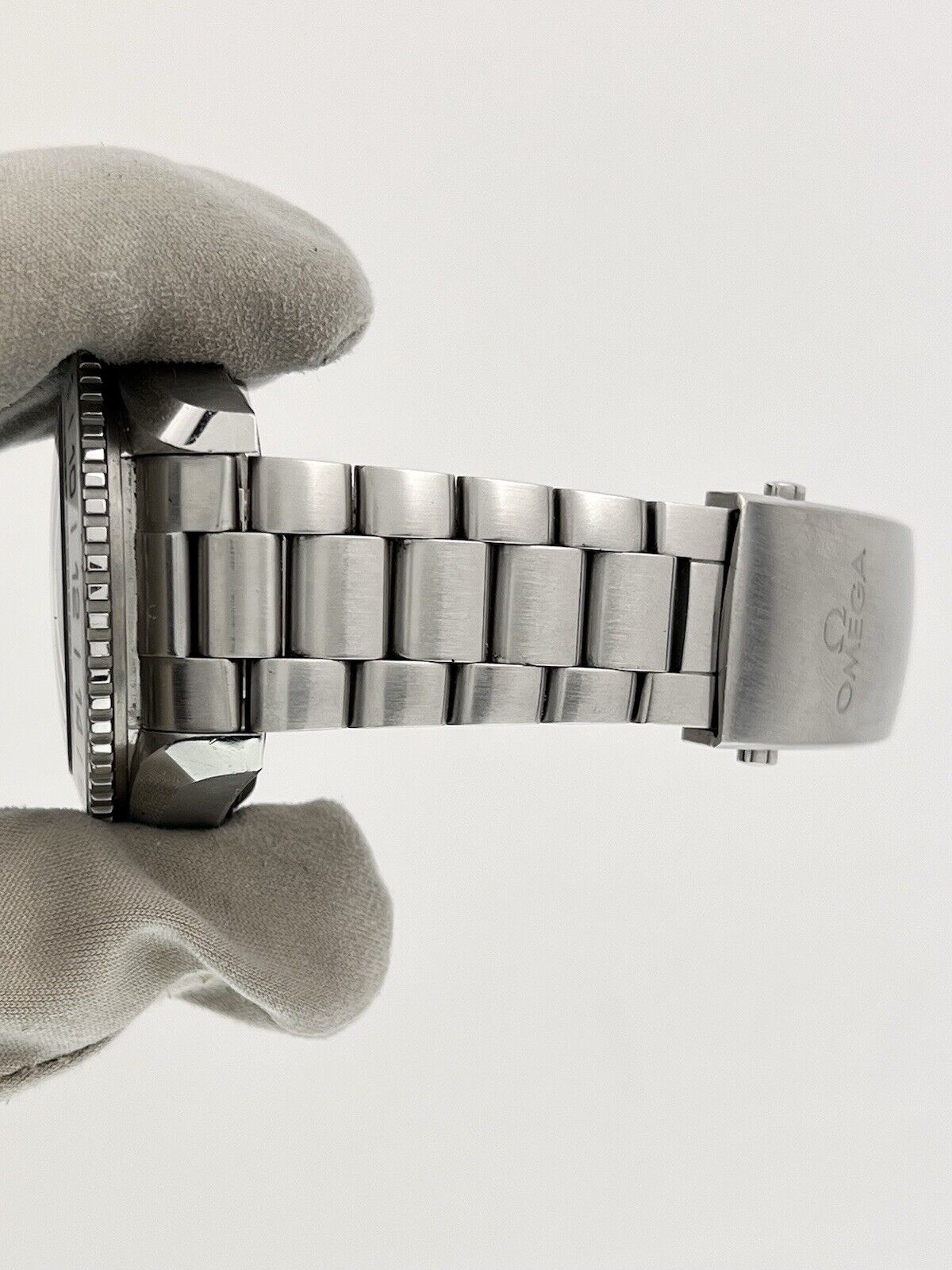 2022 Omega Seamaster Planet Ocean Oreo Bezel 44mm Automatic 215.33.44.22.01.001