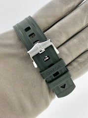 2023 Omega 210.30.42.20.01.001 Seamaster Diver 300m Green Dial Automatic B&P
