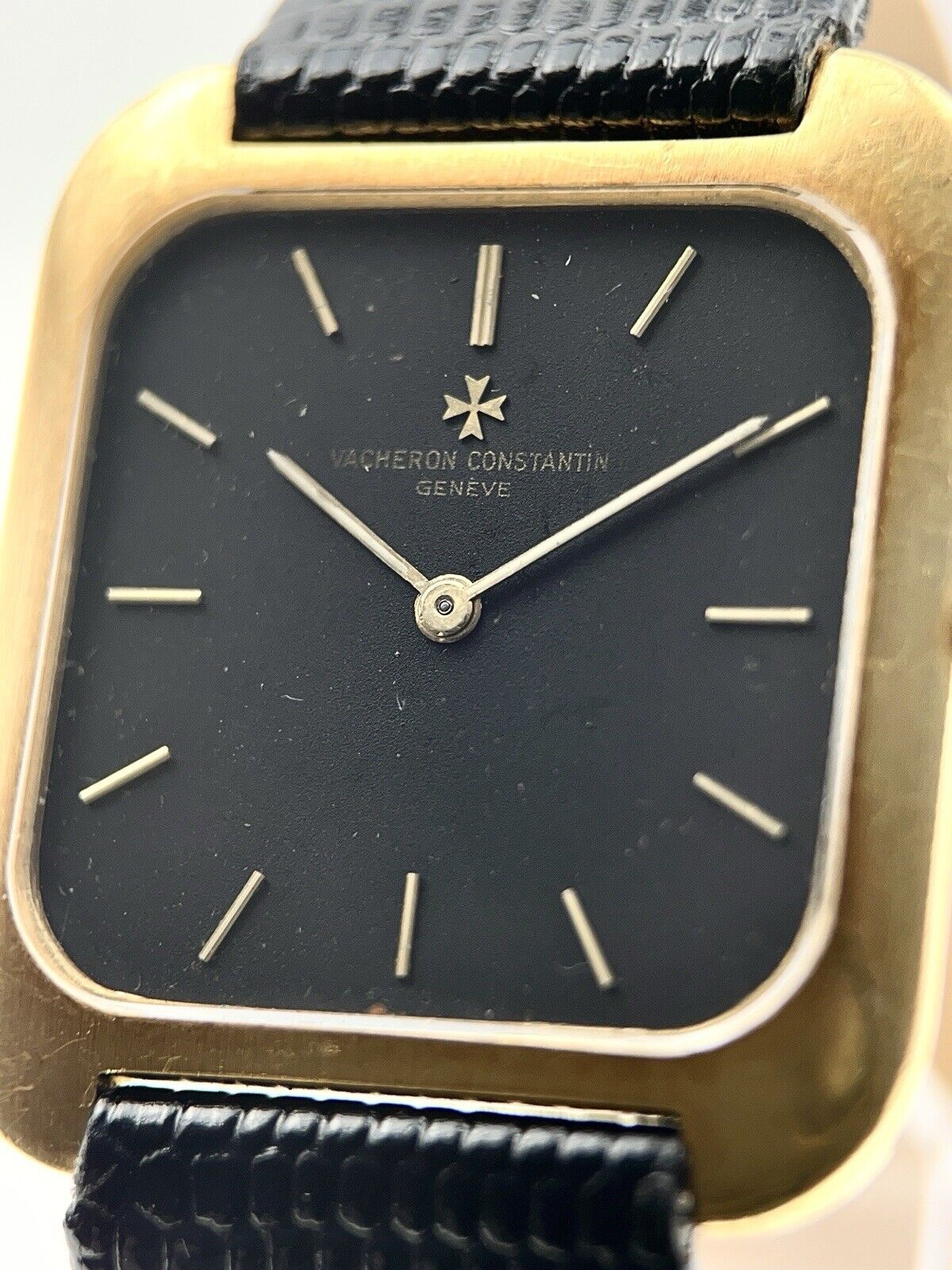 Vacheron Constantin Ultra Slim 18k Yellow Gold 35mm Manual Wind Mens Watch 33016