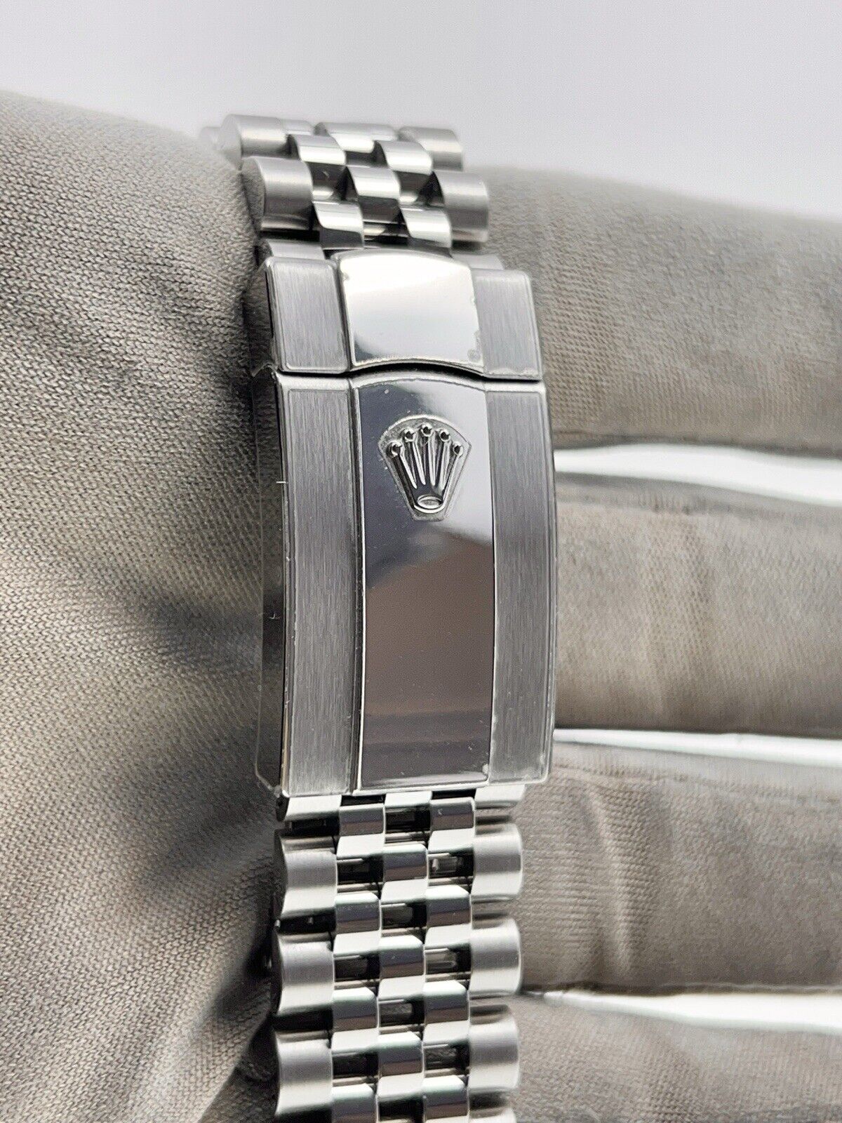 2022 Rolex Datejust 41 Steel 41mm Automatic Men’s Watch 126334 - Box/Papers