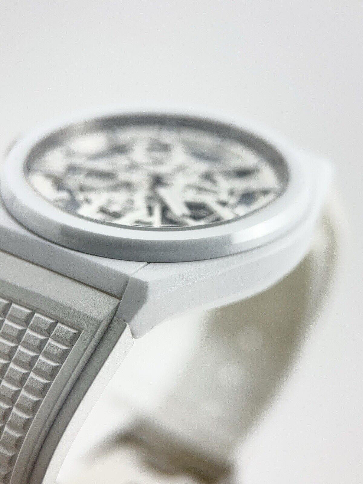 2021 Zenith Defy Ceramic White 41mm Automatic Men’s Watch 49.9002.670 - Full set