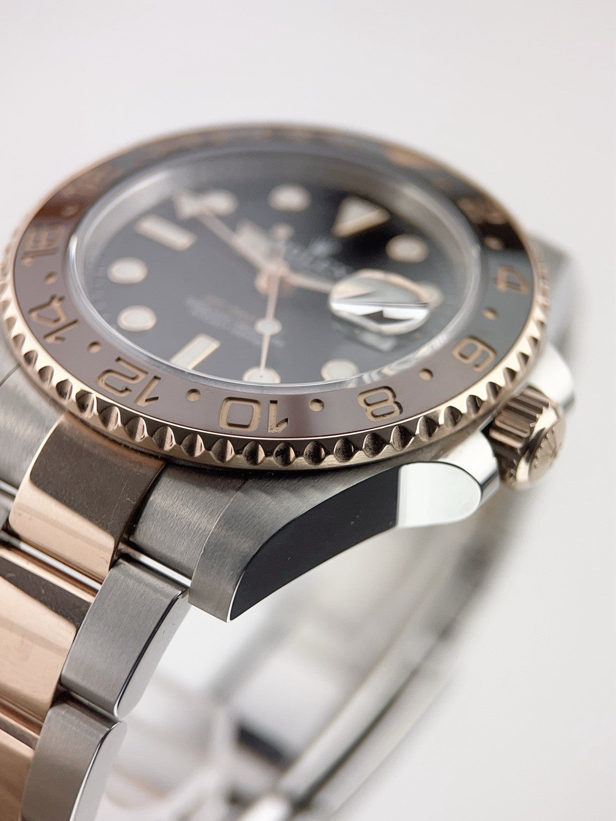 2019 Rolex GMT Master II Gold & Steel Black Dial 40mm Automatic Watch 126711CHNR