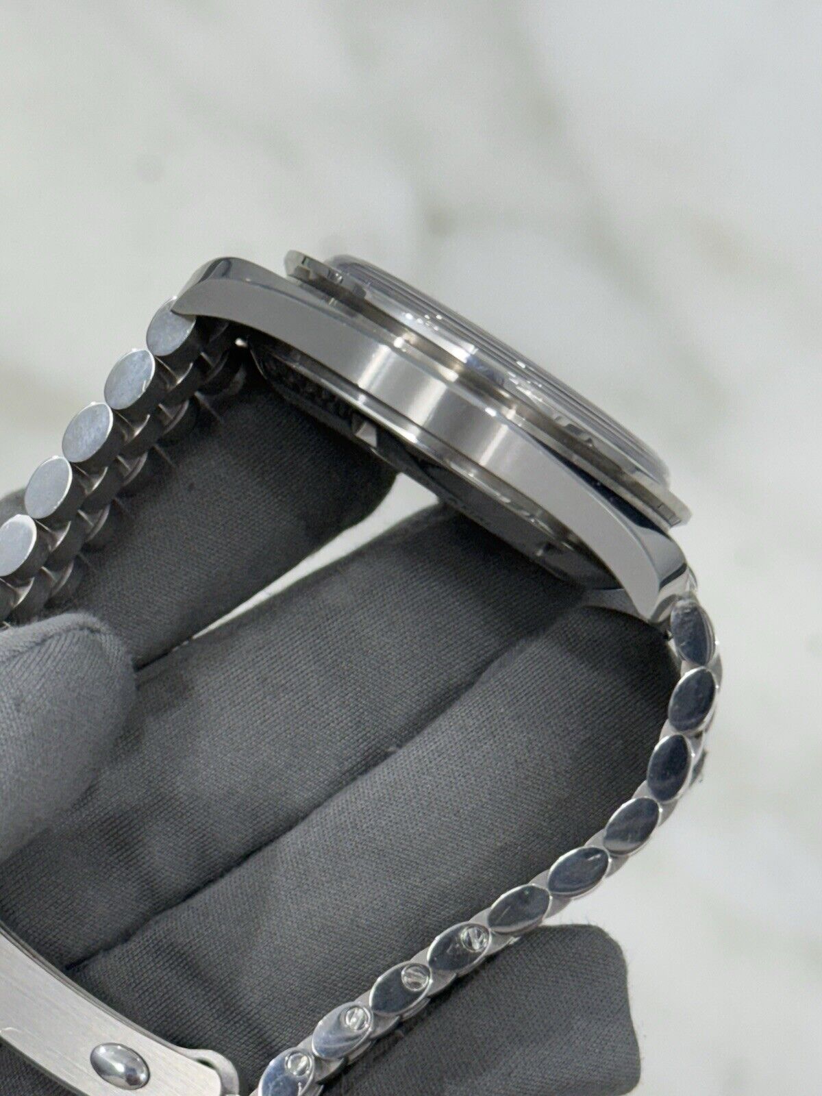 2022 Omega Speedmaster Moonwatch 42mm Sapphire Watch 310.30.42.50.01.002