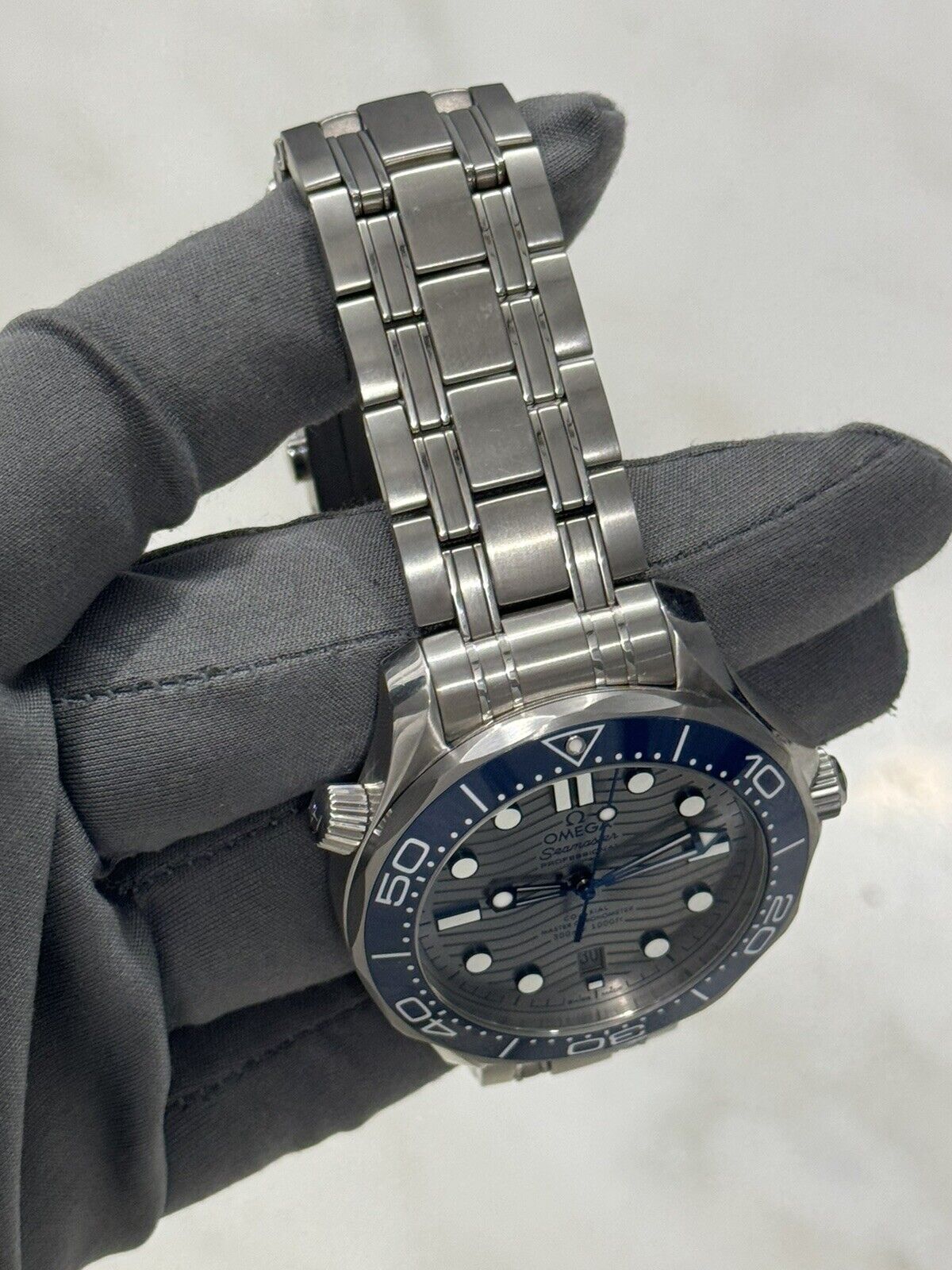 2020 Omega Seamaster Diver 300M Mens Watch 210.30.42.20.06.001 - Box/Papers