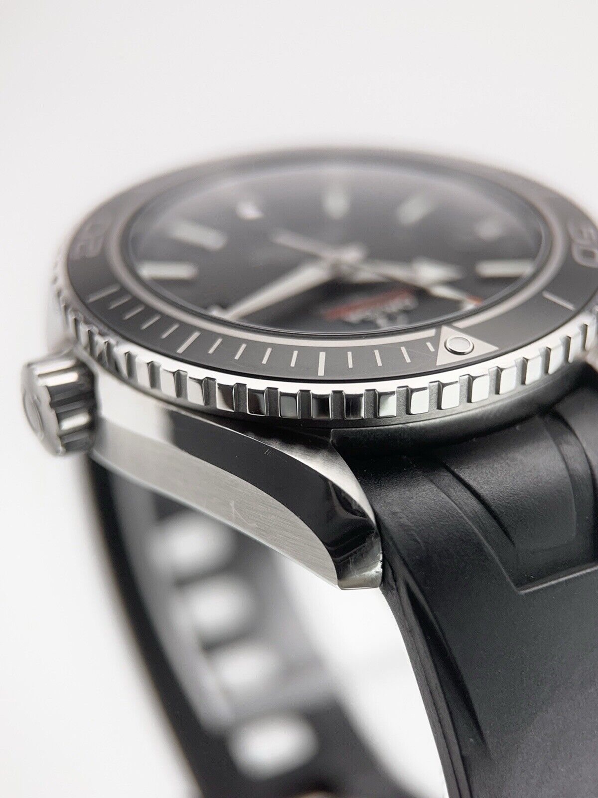 2018 Omega Seamaster Planet Ocean Steel Automatic Mens Watch 232.30.46.21.01.001