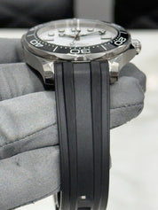 2021 Omega Seamaster Diver Steel White Dial Auto 42mm Watch 210.32.42.20.04.001