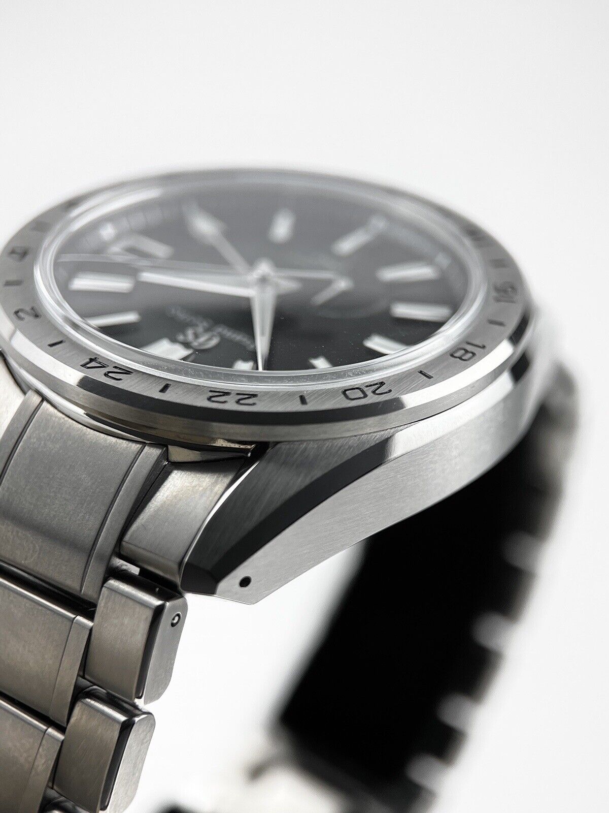 2022 Grand Seiko Evolution 9 Collection GMT Automatic Mens Watch SBGE283 41mm