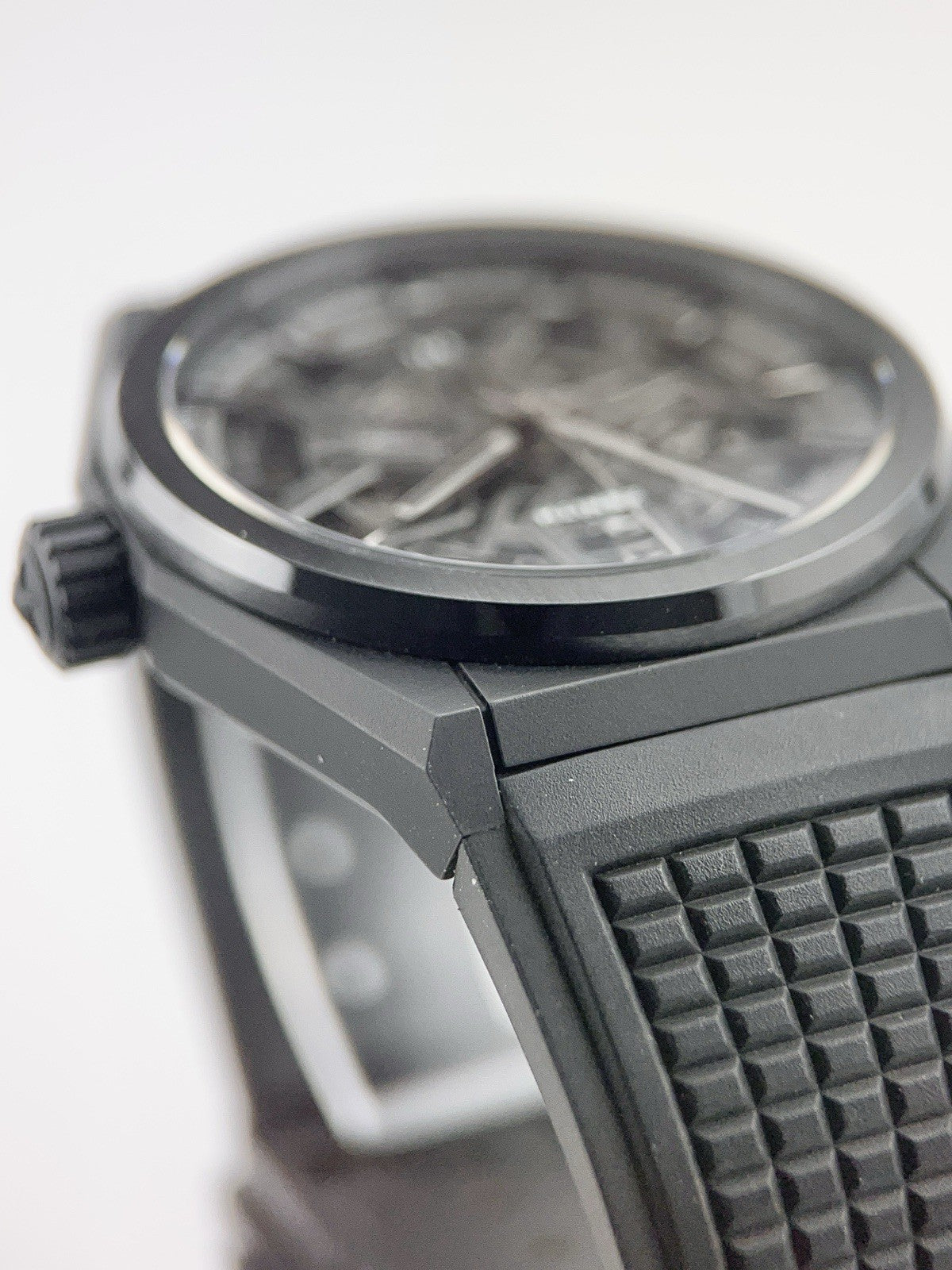 Zenith Defy Ceramic Skeleton Dial 41mm Automatic Men’s Watch 49.9000.670