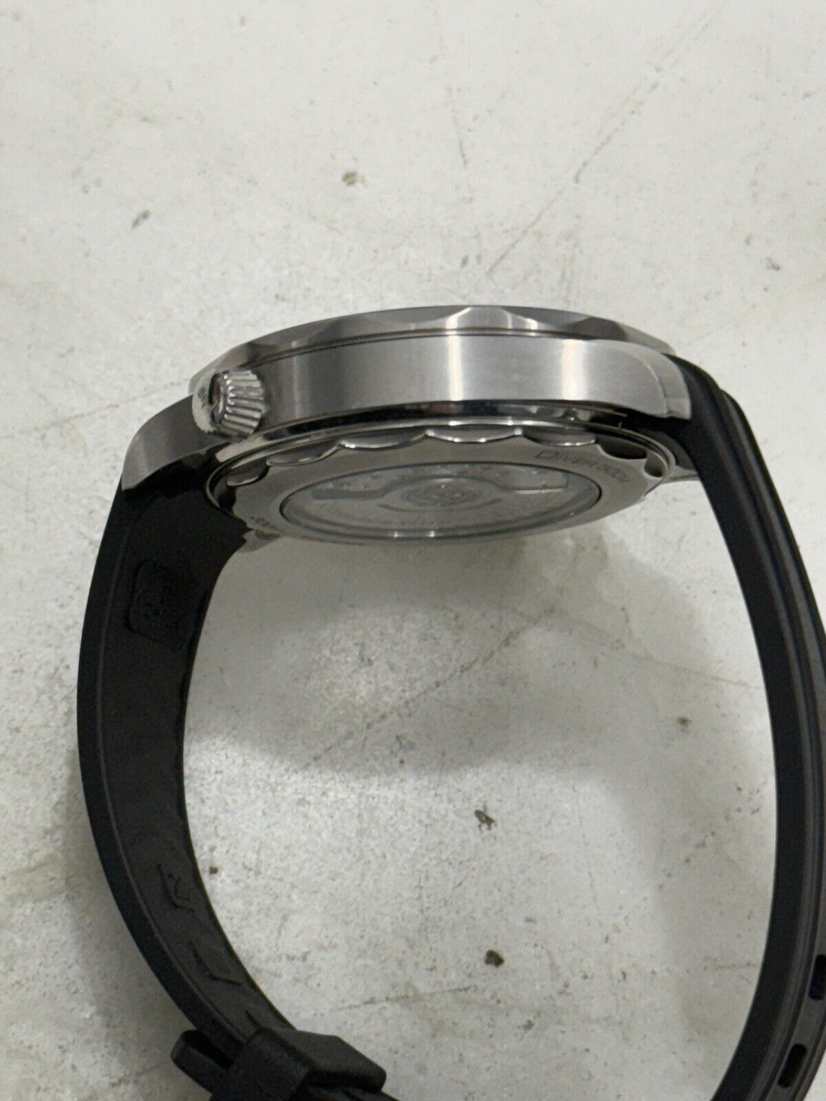 2021 Omega Seamaster Diver Steel White Dial Auto 42mm Watch 210.32.42.20.04.001