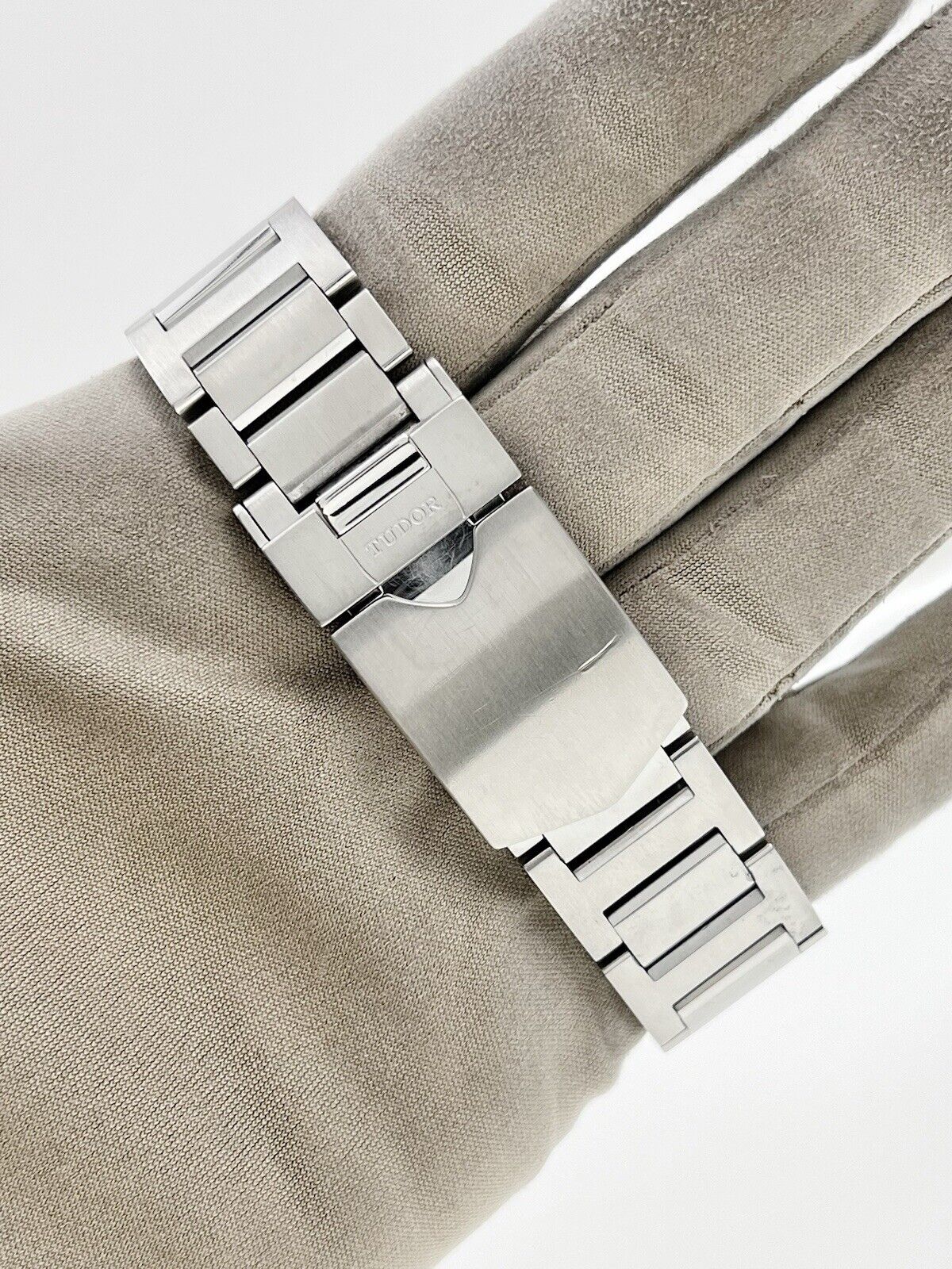 2019 Tudor North Flag Stainless Steel Black 40mm Automatic Men’s Watch 91210N