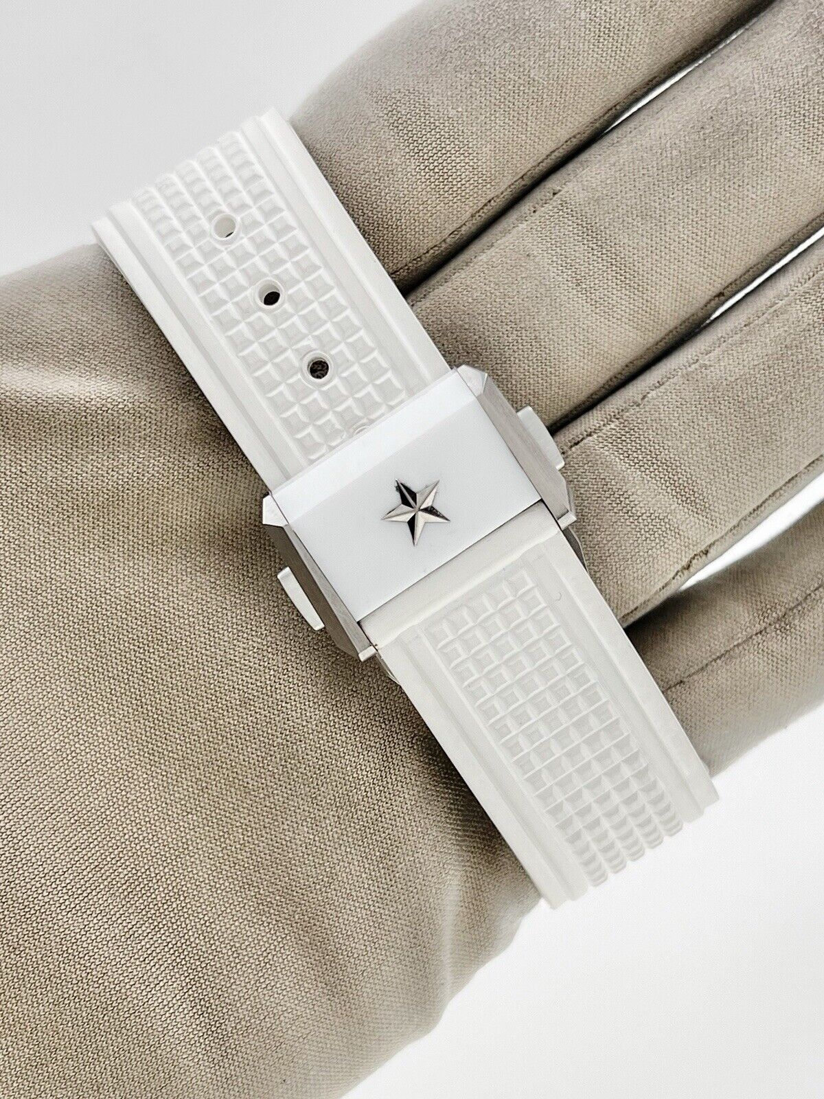 2021 Zenith Defy Ceramic White 41mm Automatic Men’s Watch 49.9002.670 - Full set