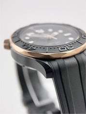 2022 Omega Seamaster Diver 300m Ceramic Black 43.5mm 210.62.44.20.01.001 - B/P